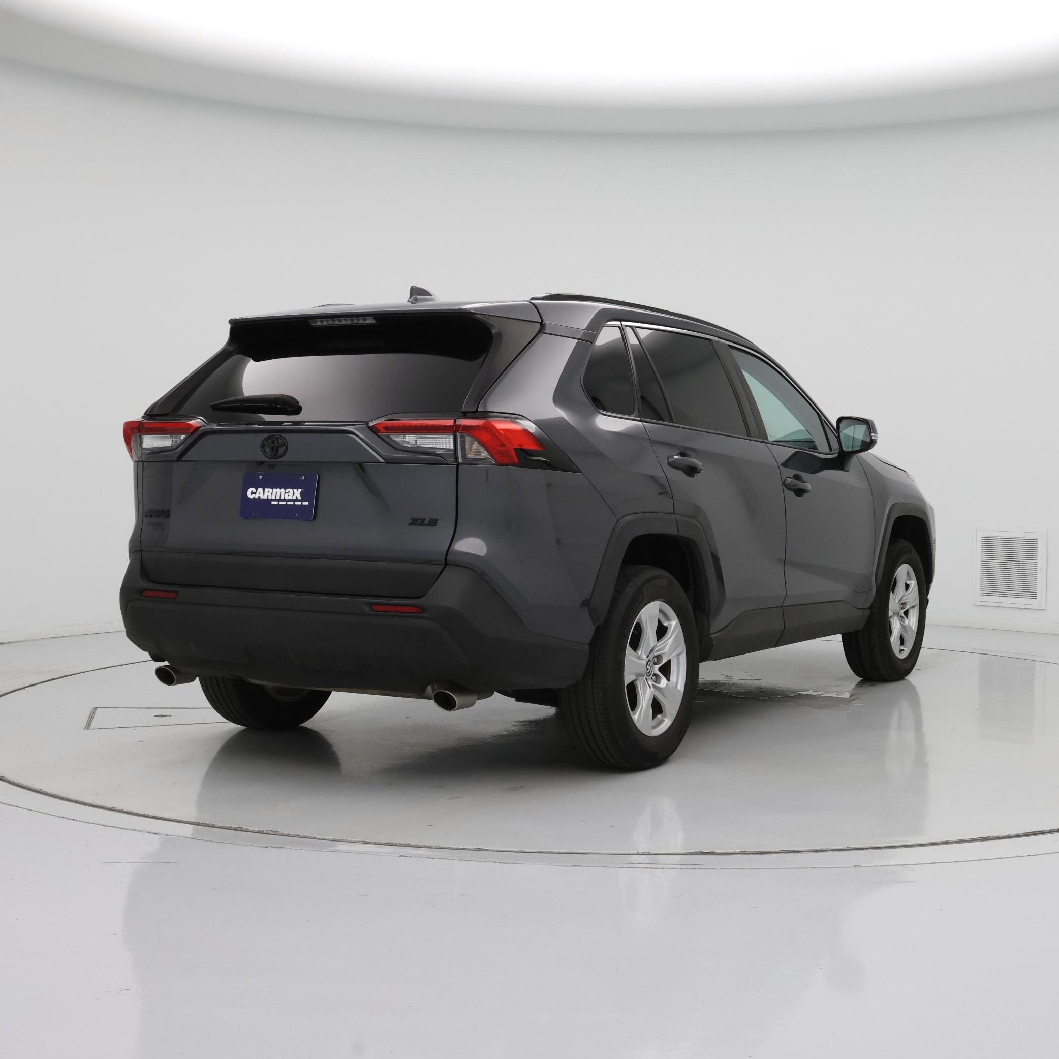 Thumbnail: 2021 Toyota RAV4 - 8