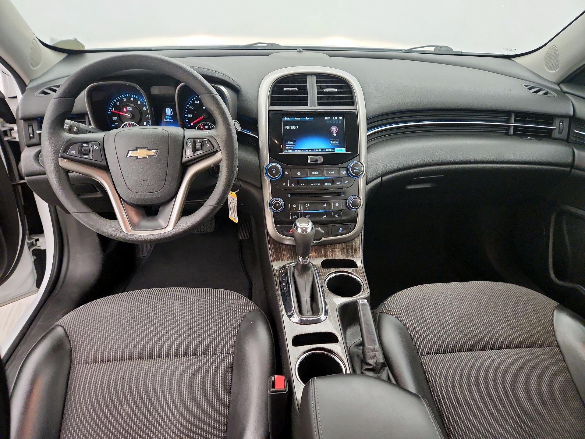 Thumbnail: 2016 Chevrolet Malibu - 9