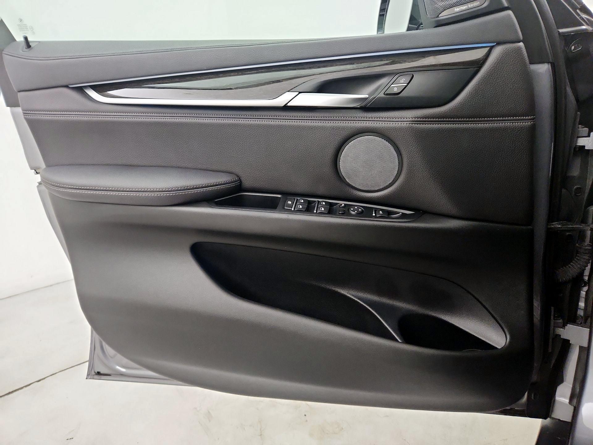 Thumbnail: 2019 BMW X6 - 12