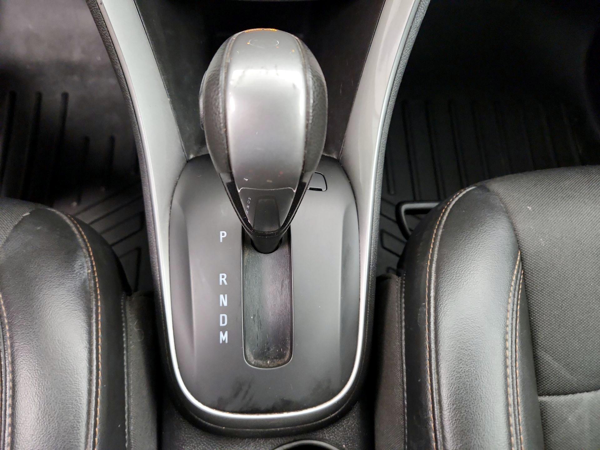 Thumbnail: 2019 Chevrolet Trax - 17