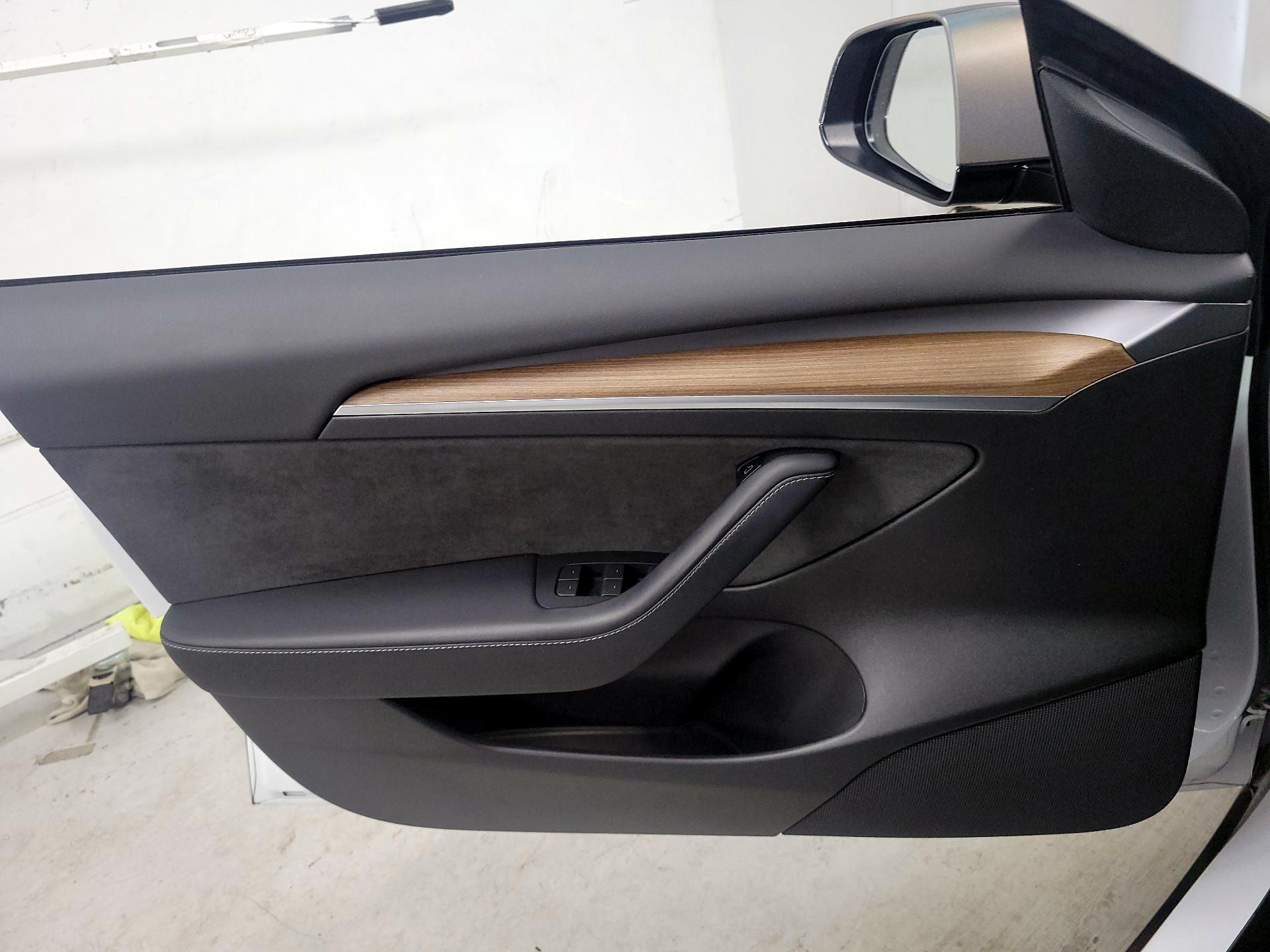 Thumbnail: 2022 Tesla Model 3 - 12