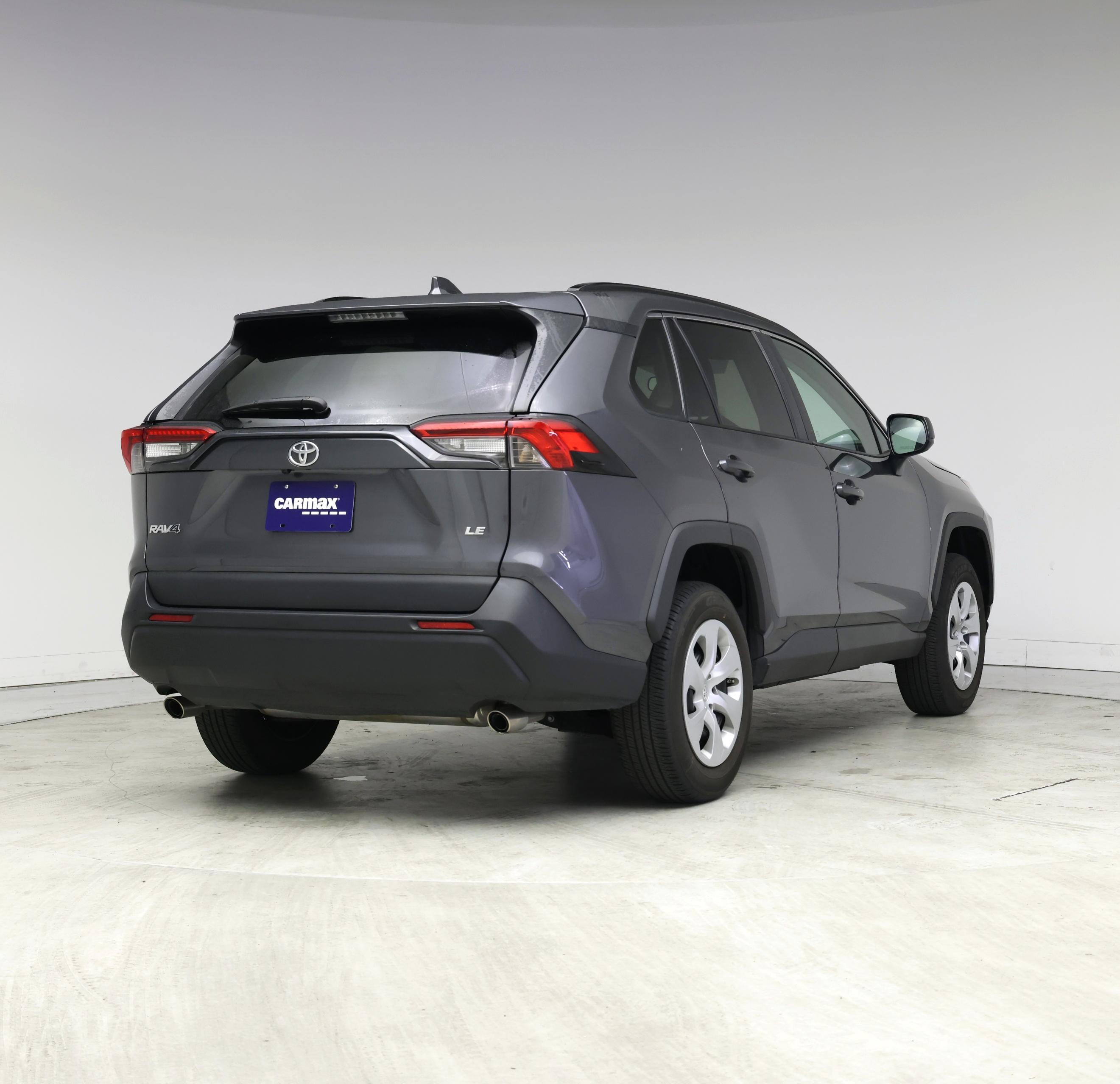 Thumbnail: 2021 Toyota RAV4 - 8