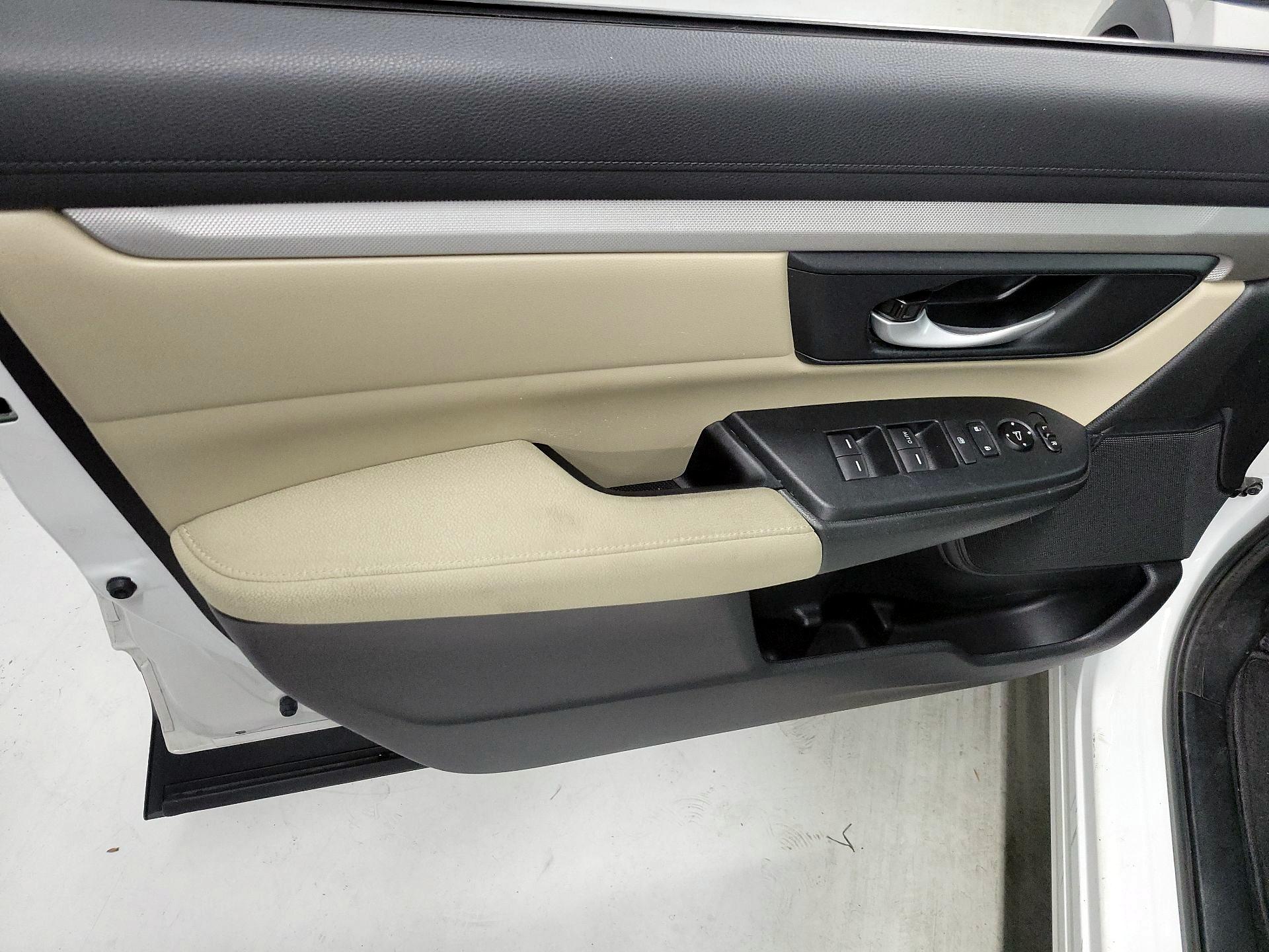 Thumbnail: 2019 Honda CR-V - 12