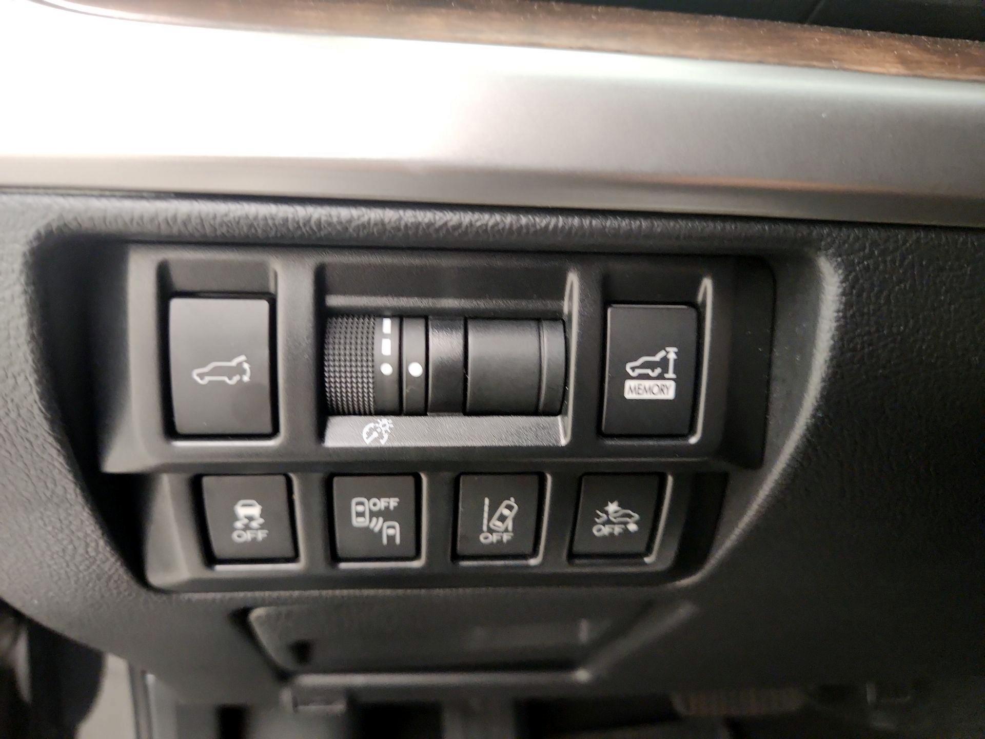 Thumbnail: 2018 Subaru Outback - 13