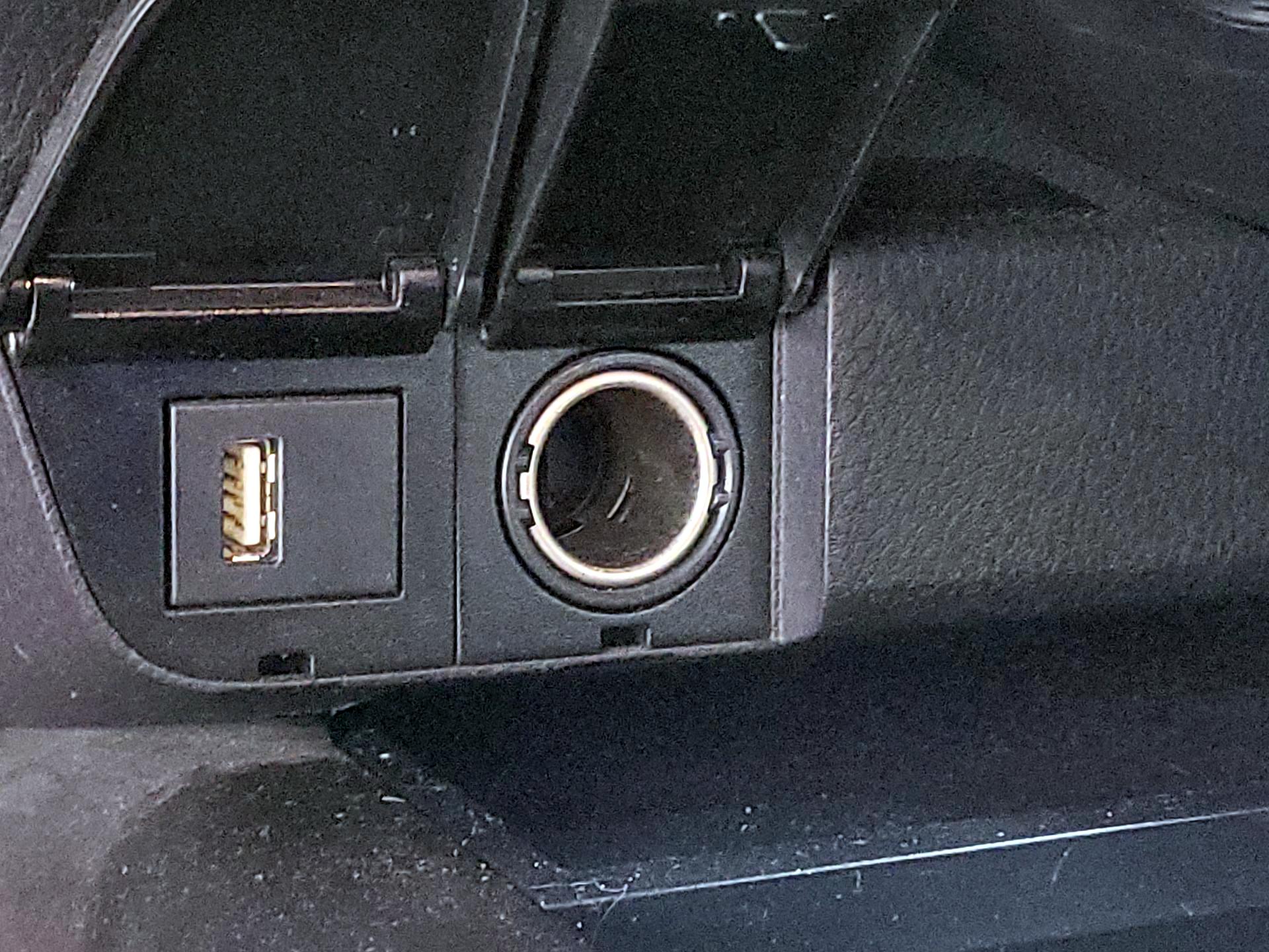 Thumbnail: 2021 Toyota Camry - 18