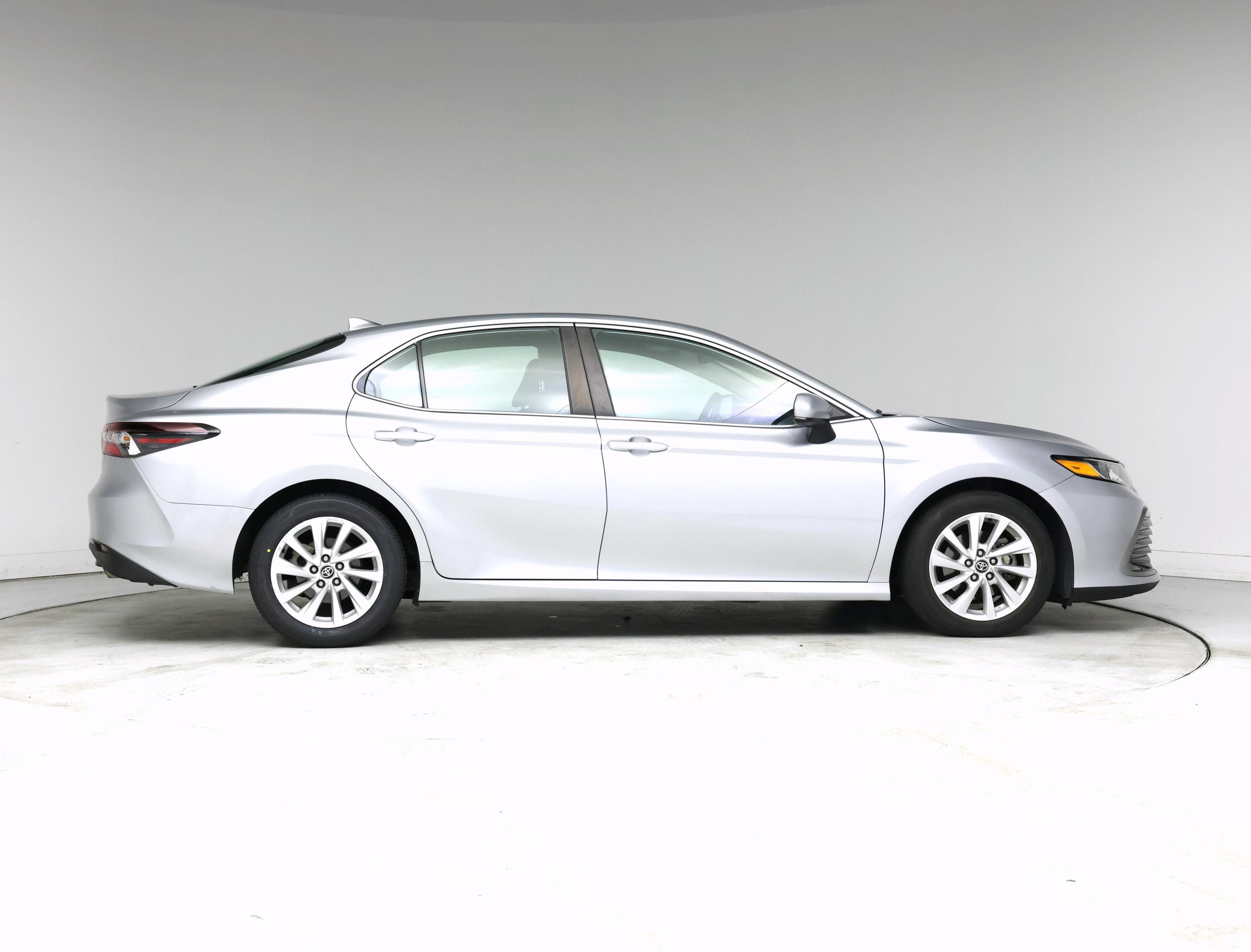 Thumbnail: 2021 Toyota Camry - 7