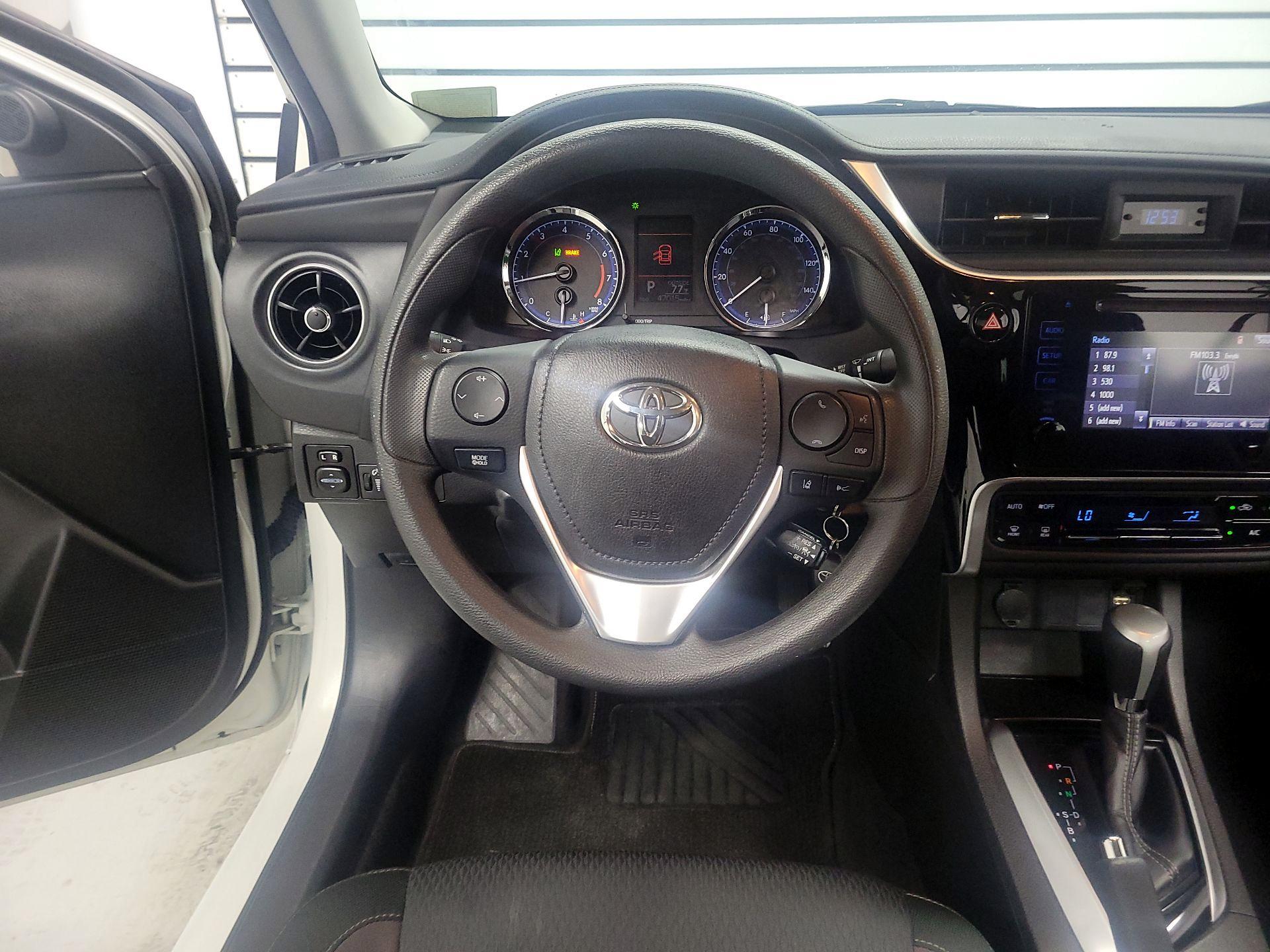 Thumbnail: 2018 Toyota Corolla - 10