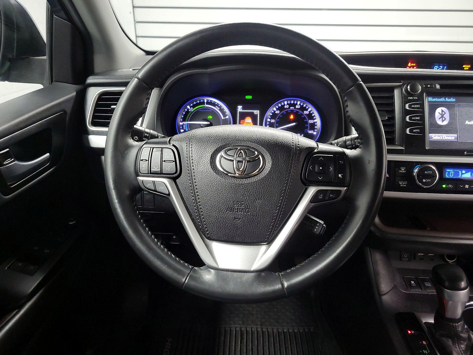 Thumbnail: 2019 Toyota Highlander - 10