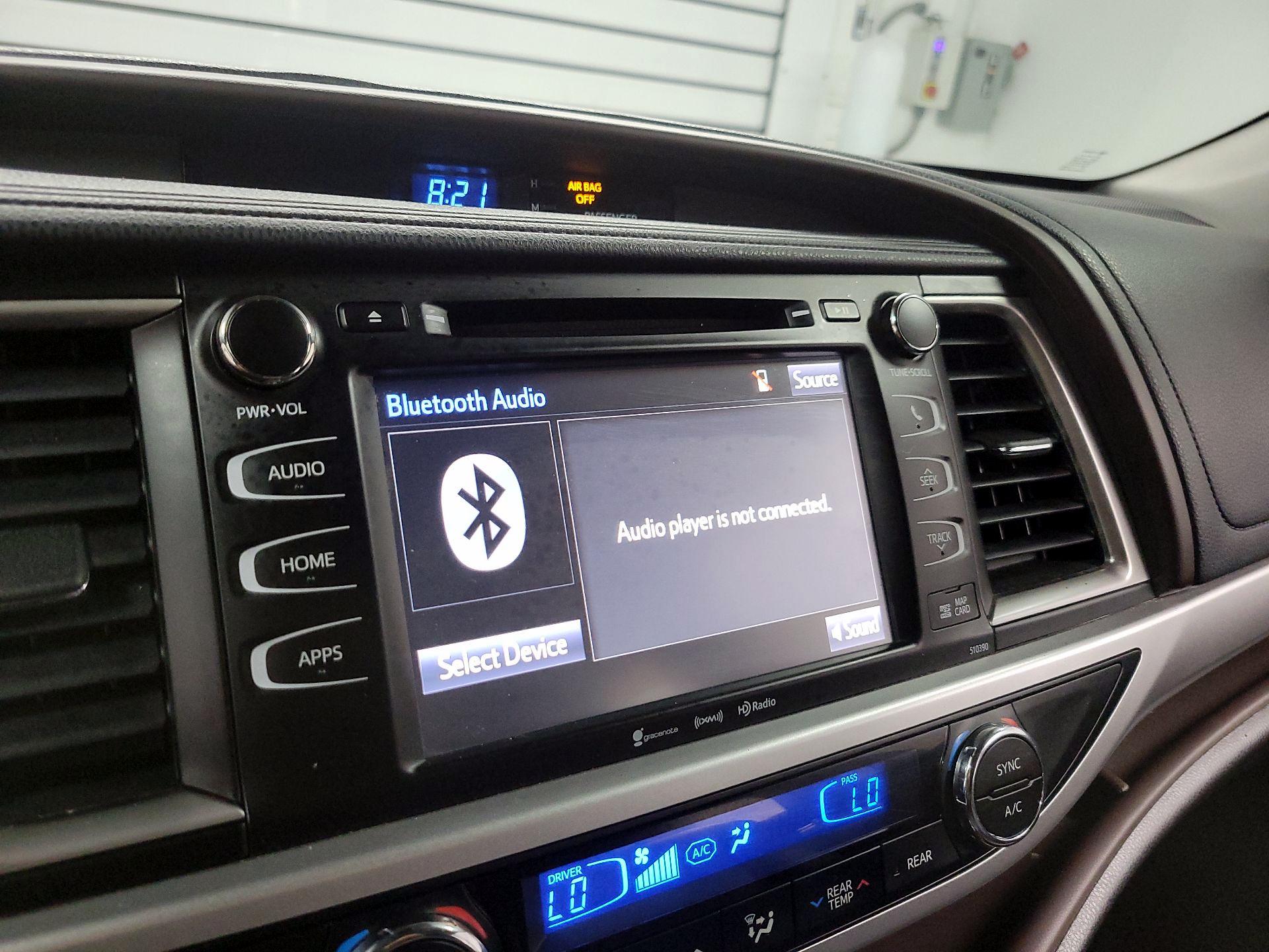 Thumbnail: 2019 Toyota Highlander - 14