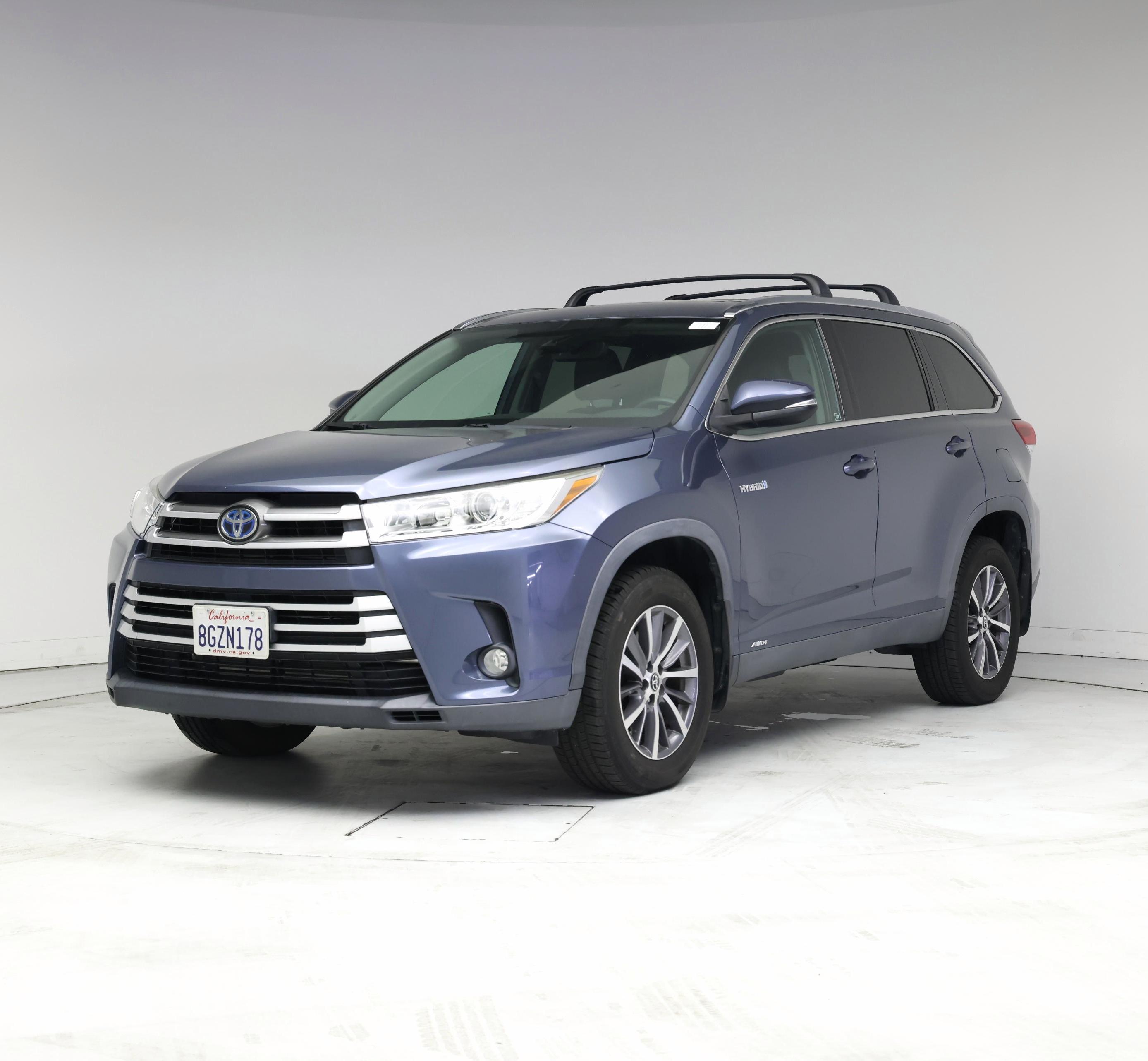 Thumbnail: 2019 Toyota Highlander - 4