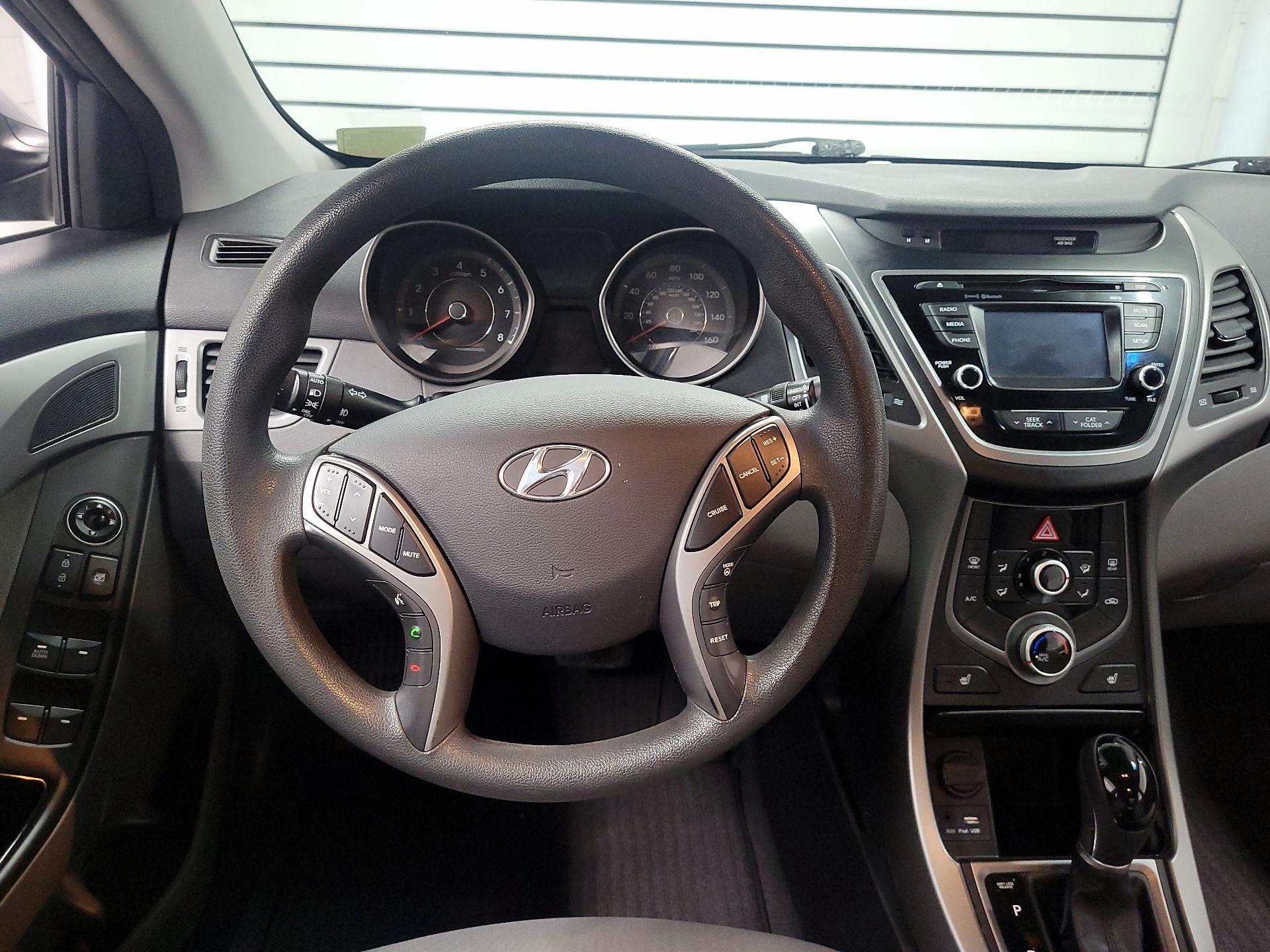 Thumbnail: 2014 Hyundai Elantra - 10