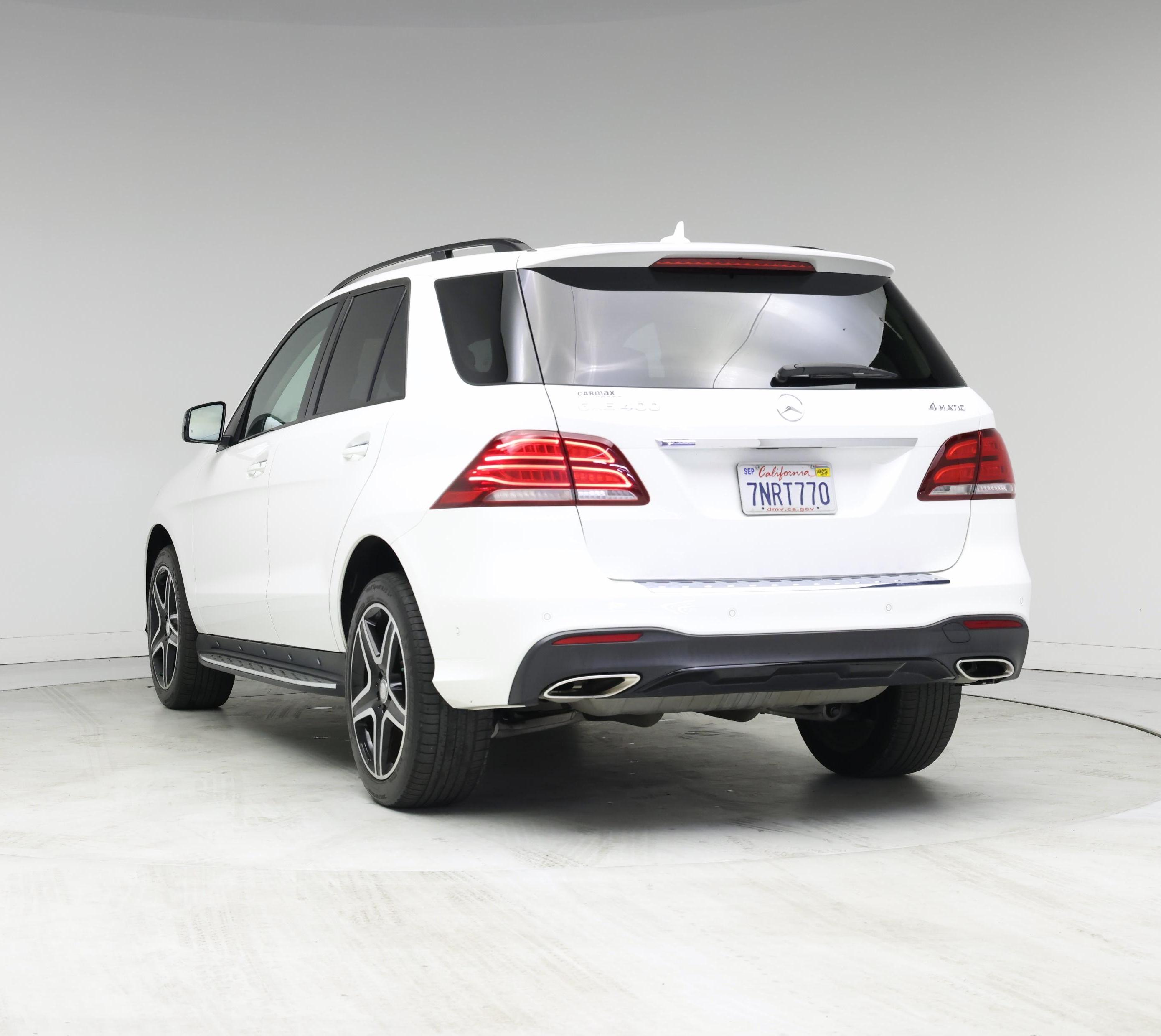 Thumbnail: 2016 Mercedes-Benz GLE - 2