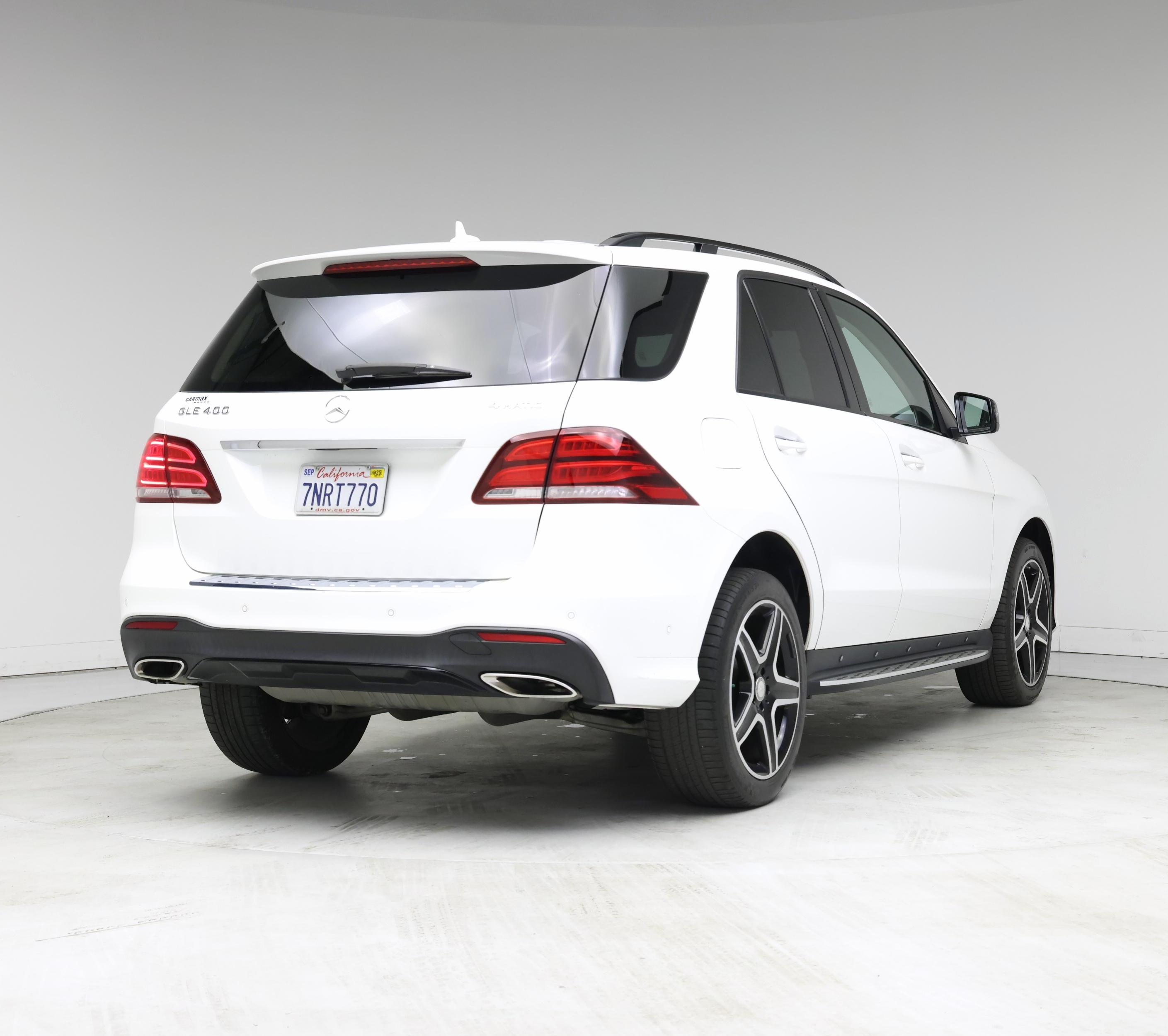 Thumbnail: 2016 Mercedes-Benz GLE - 8