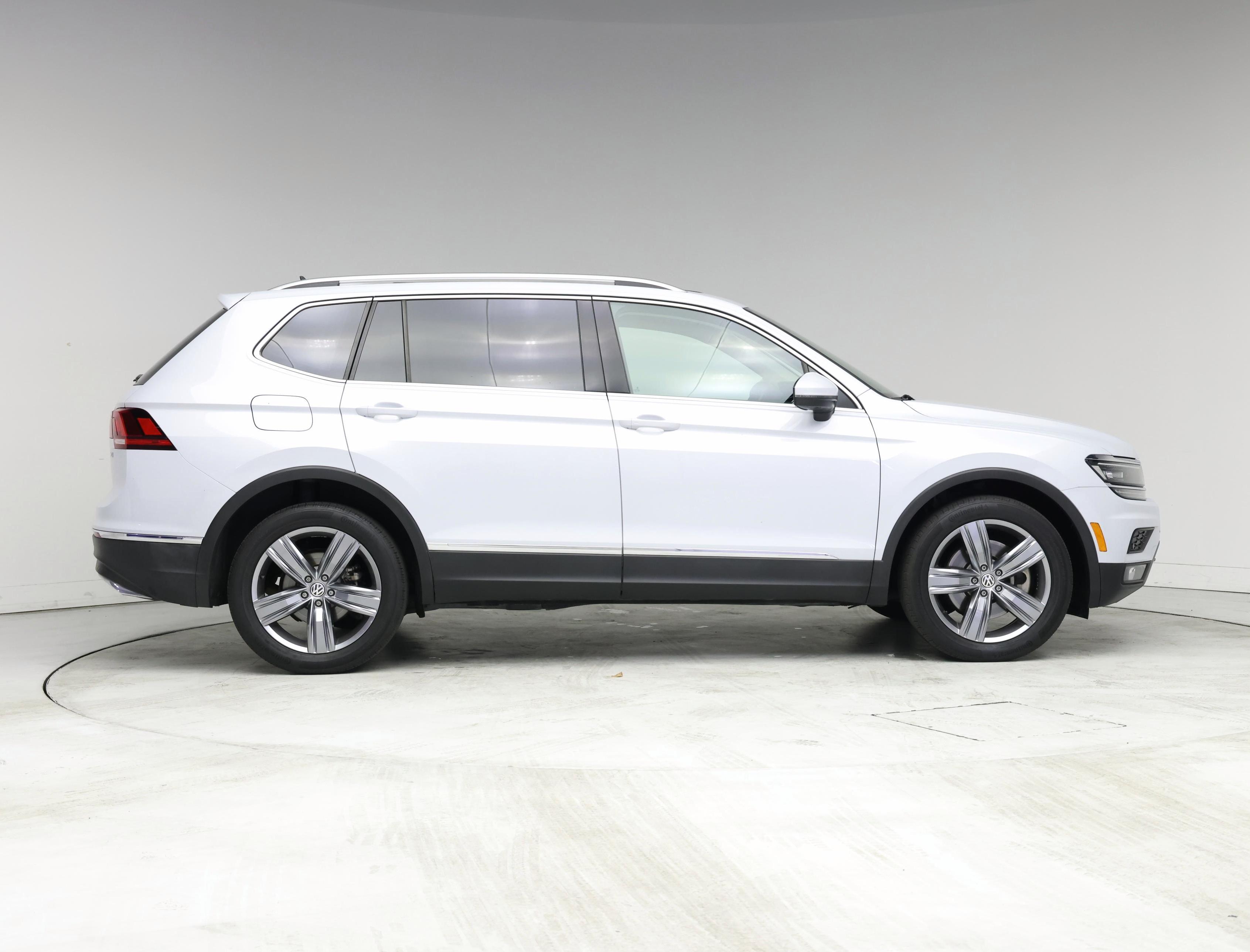 Thumbnail: 2018 Volkswagen Tiguan - 7