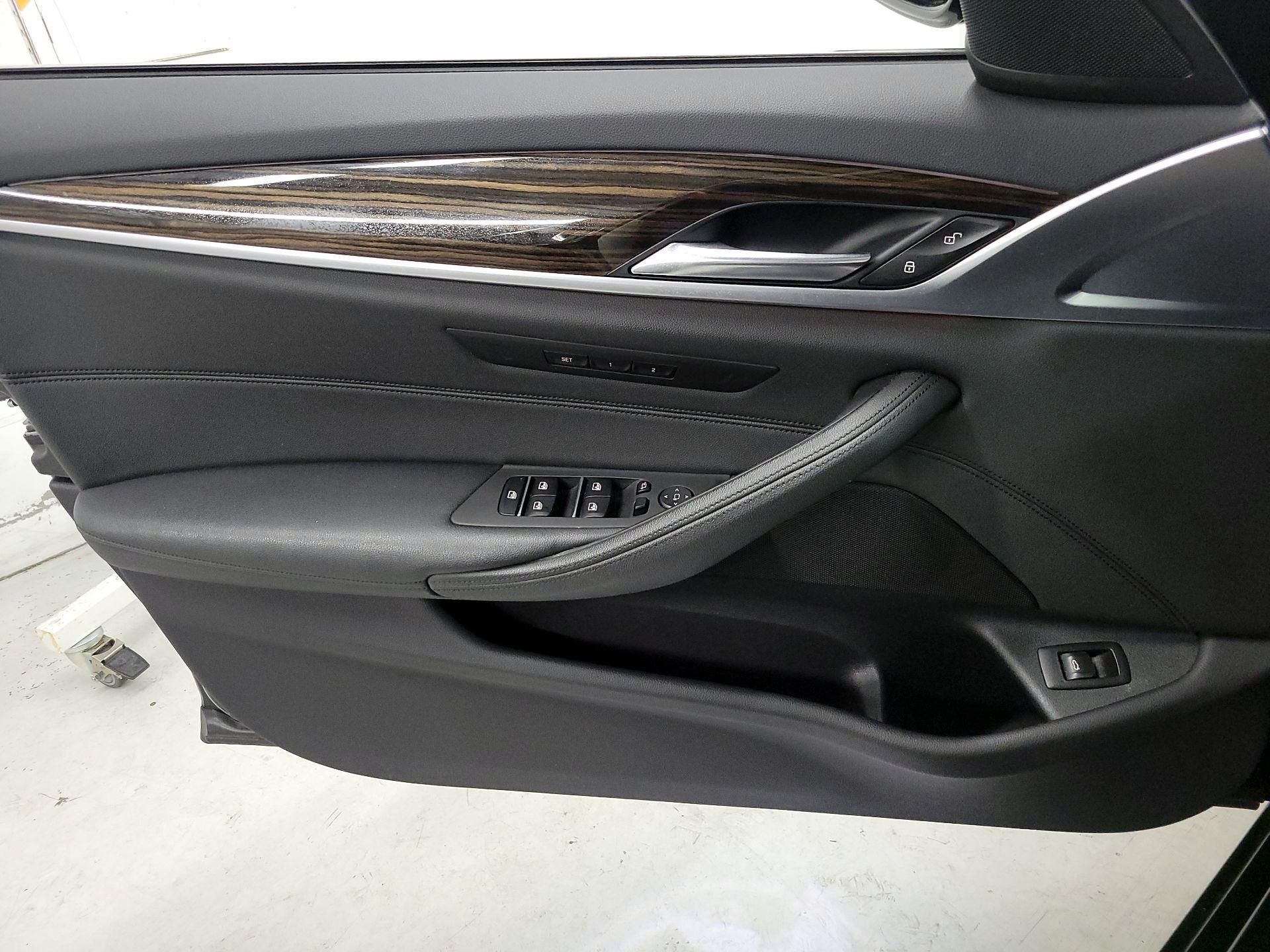 Thumbnail: 2019 BMW 5 Series - 12