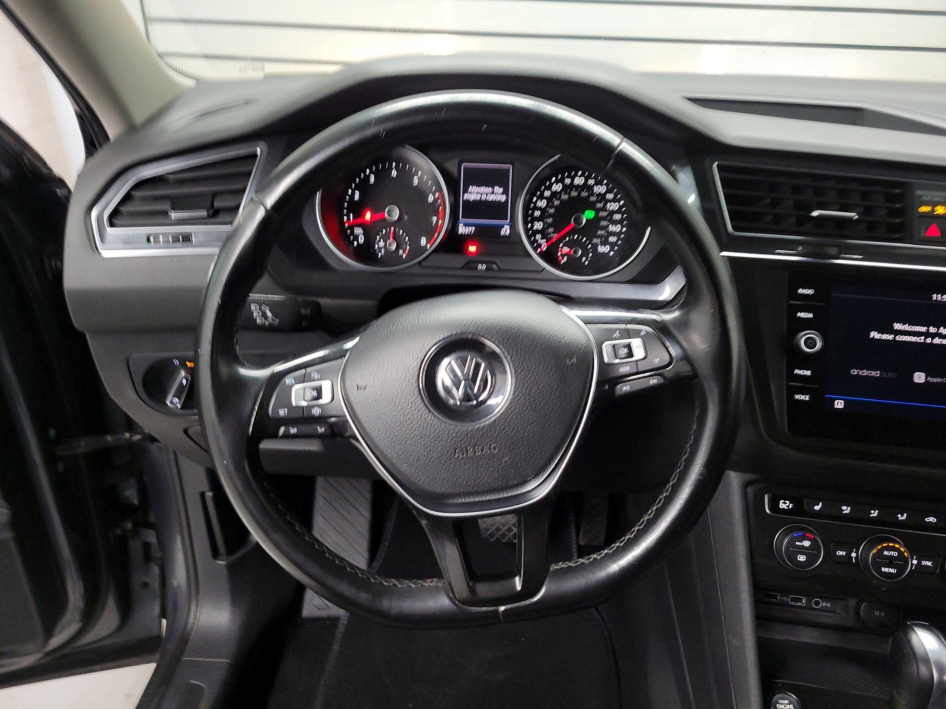 Thumbnail: 2019 Volkswagen Tiguan - 10