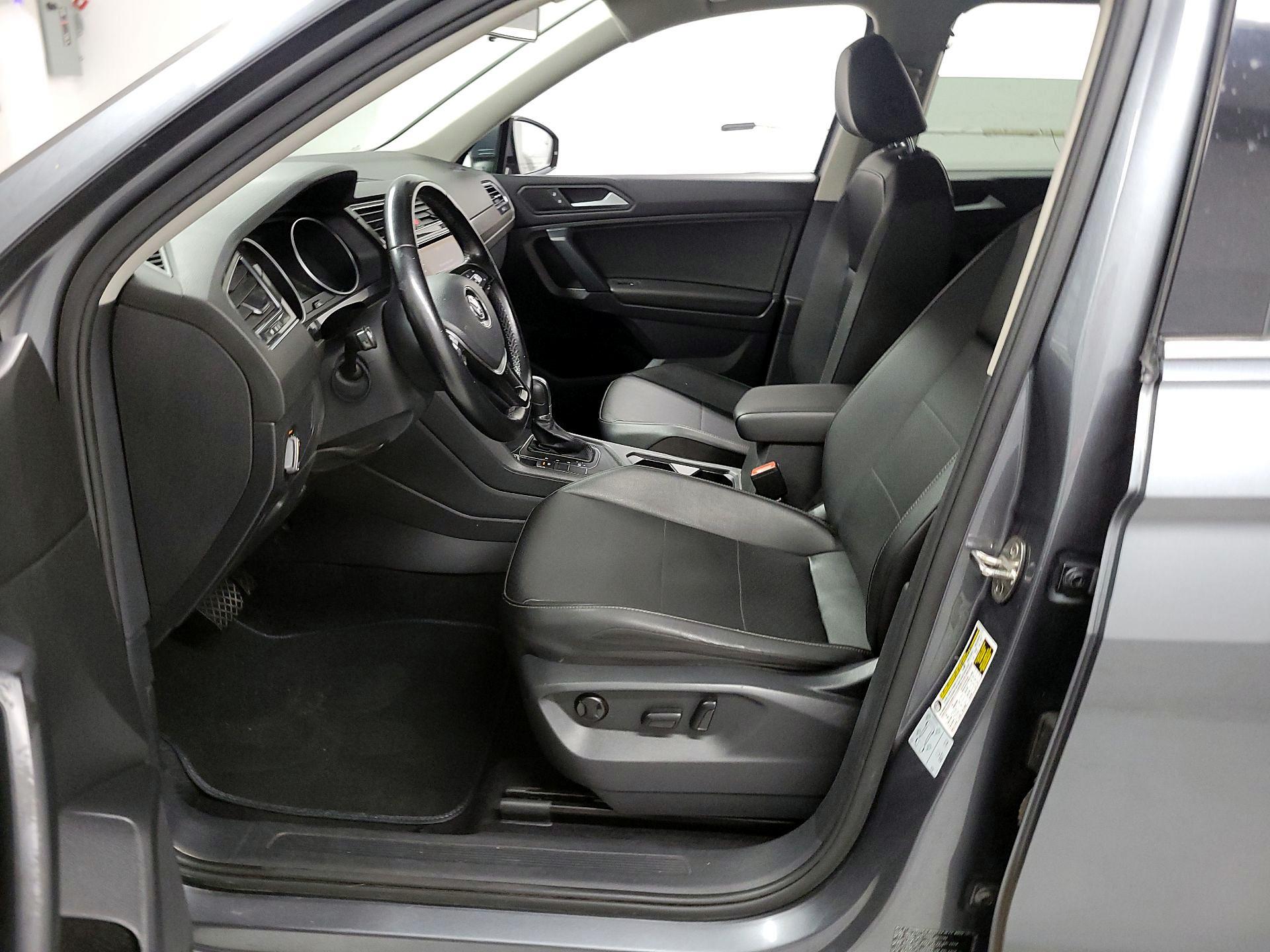 Thumbnail: 2019 Volkswagen Tiguan - 11