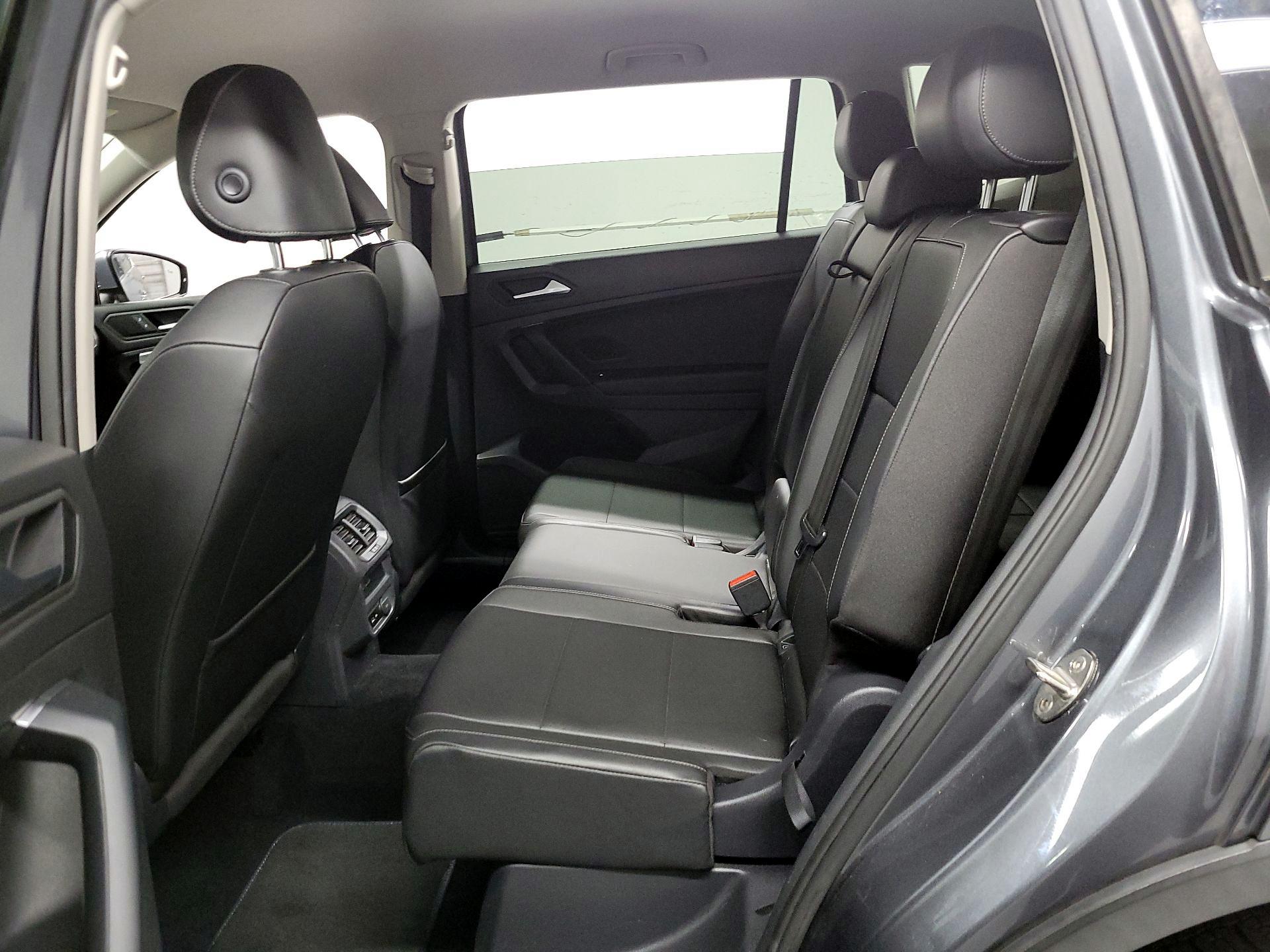 Thumbnail: 2019 Volkswagen Tiguan - 19