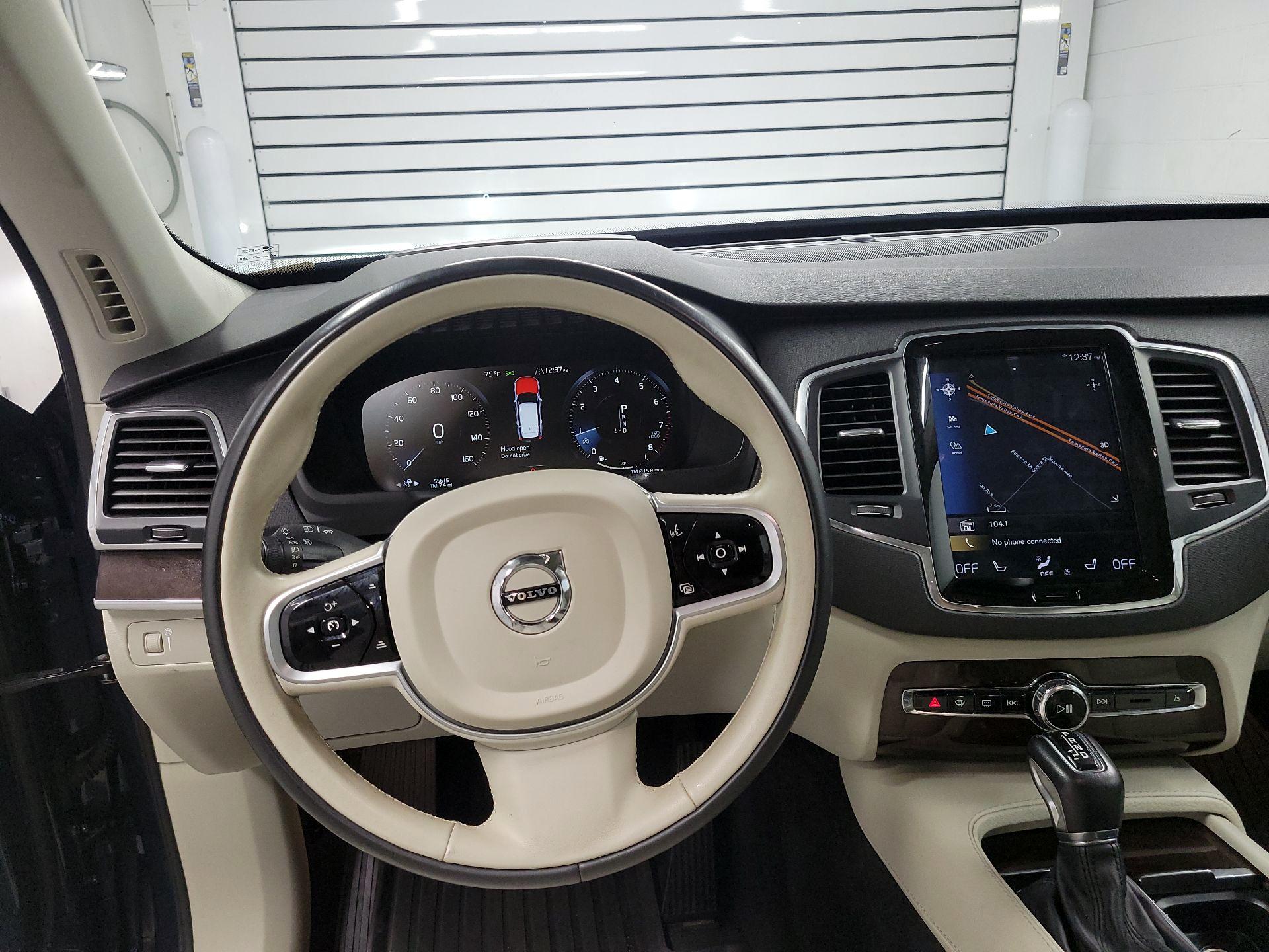 Thumbnail: 2019 Volvo XC90 - 10