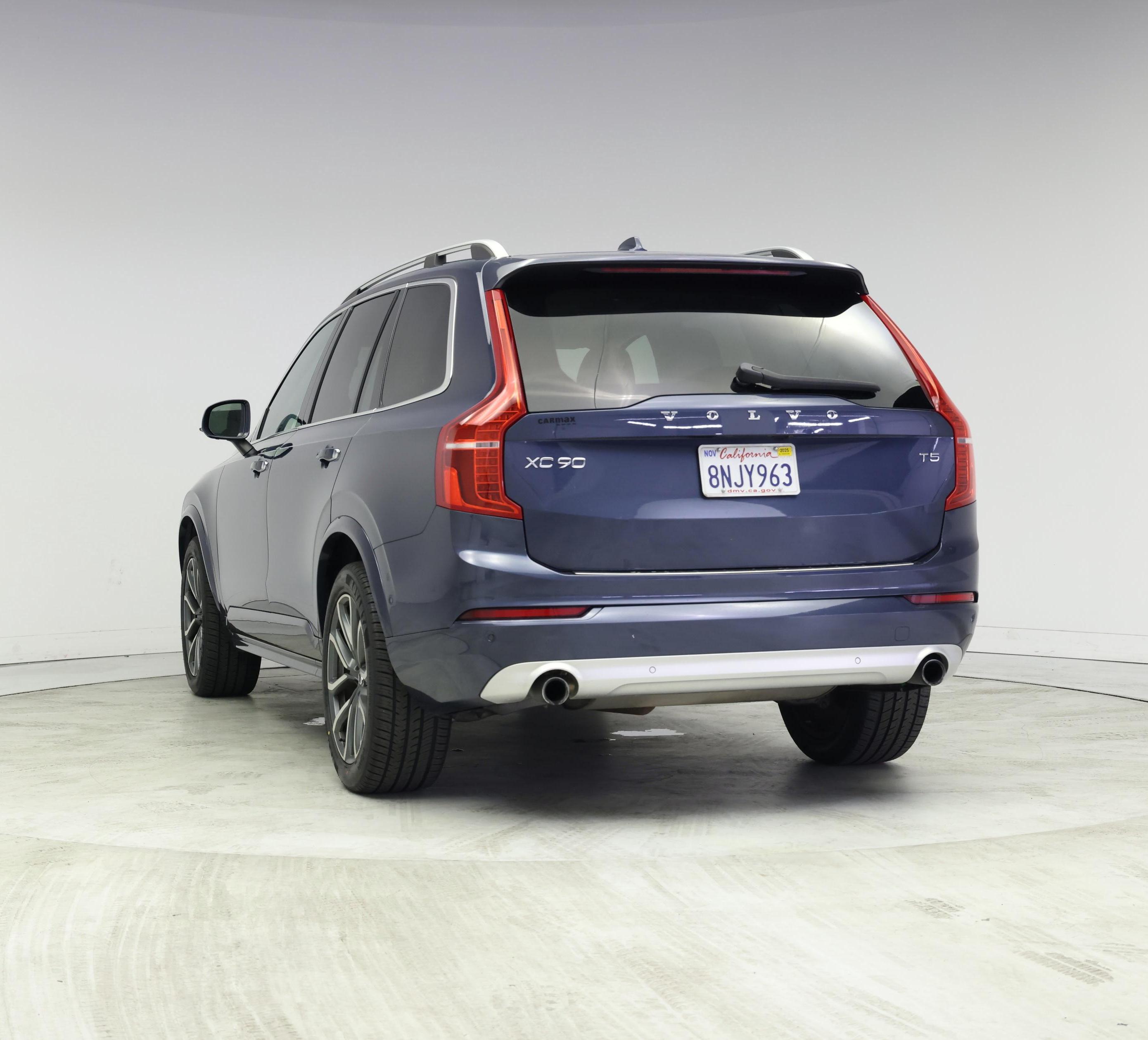 Thumbnail: 2019 Volvo XC90 - 2
