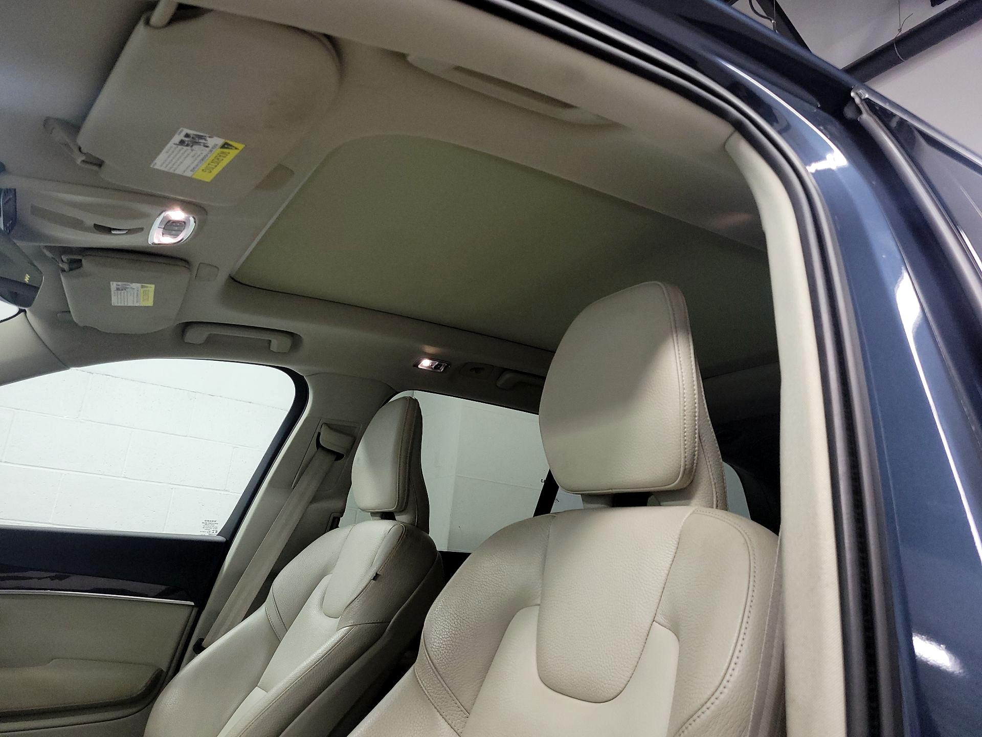 Thumbnail: 2019 Volvo XC90 - 20