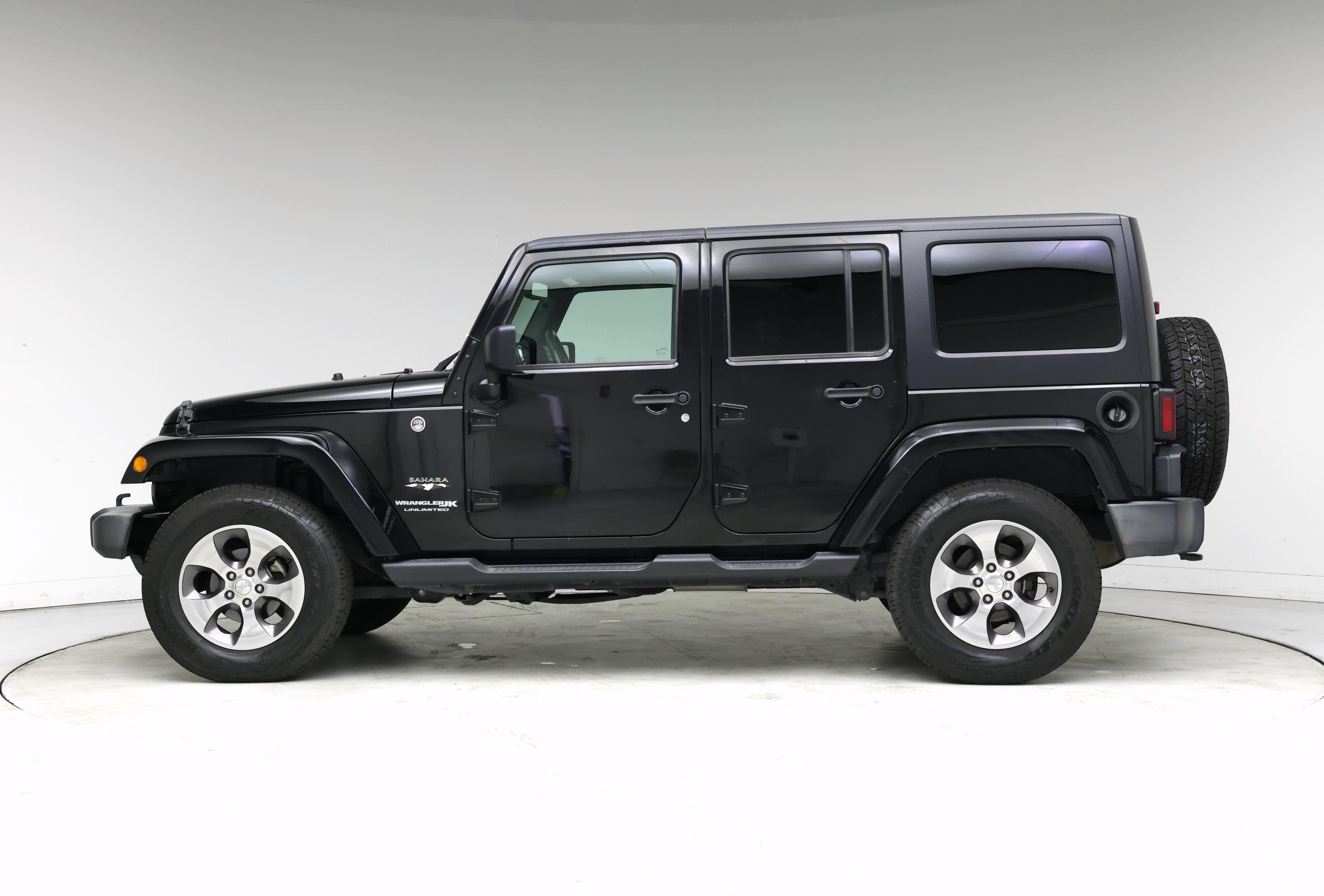 Thumbnail: 2018 Jeep Wrangler - 3