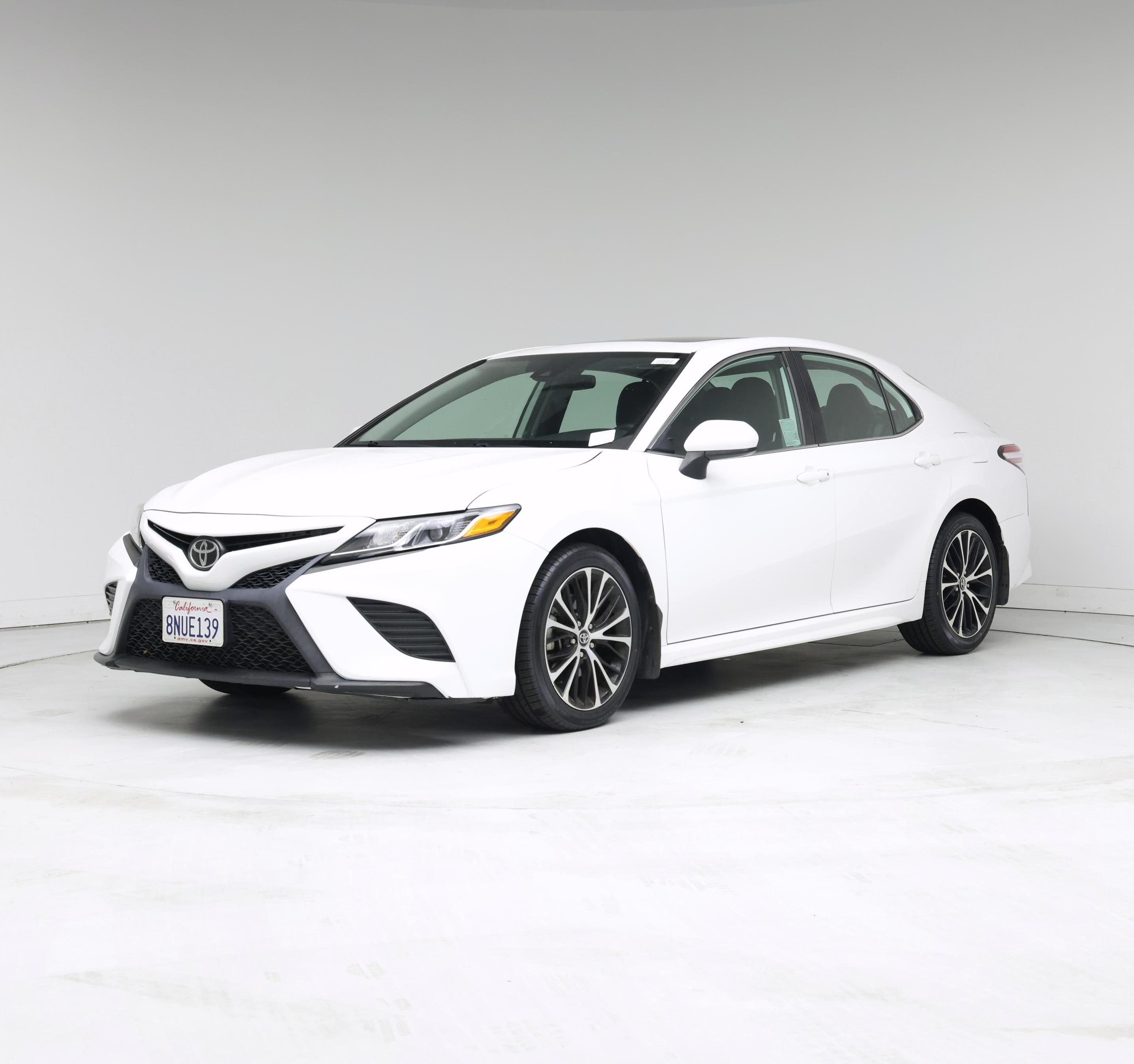 Thumbnail: 2020 Toyota Camry - 4