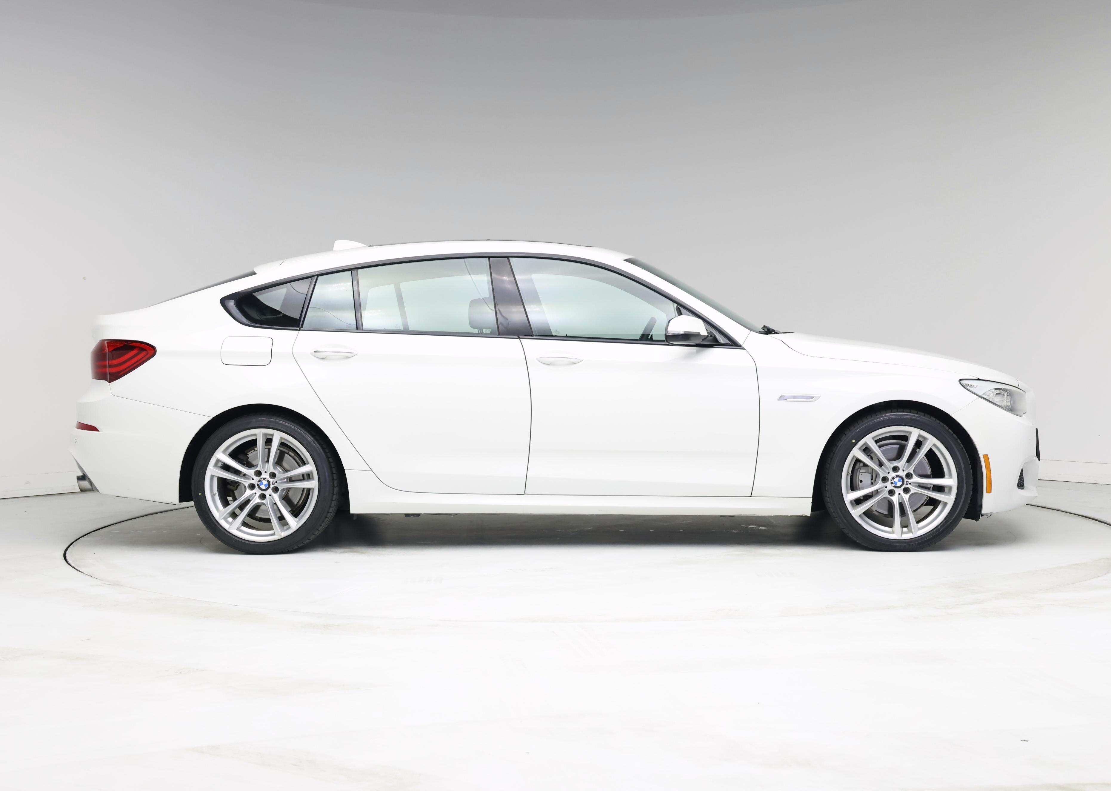 Thumbnail: 2017 BMW 5 Series - 7