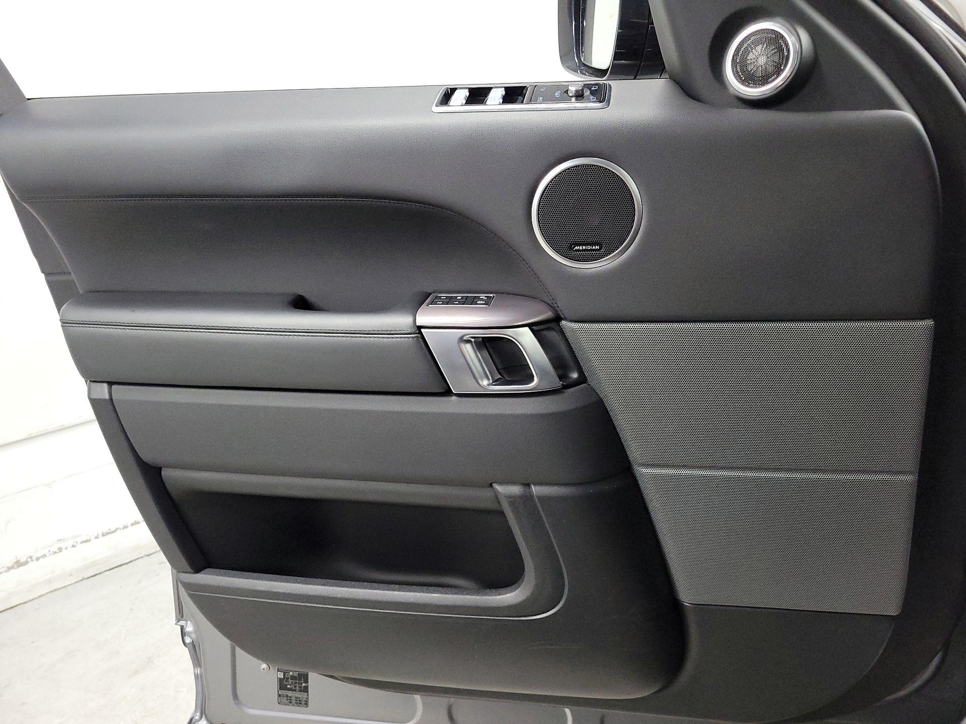 Thumbnail: 2020 Land Rover Range Rover Sport - 12