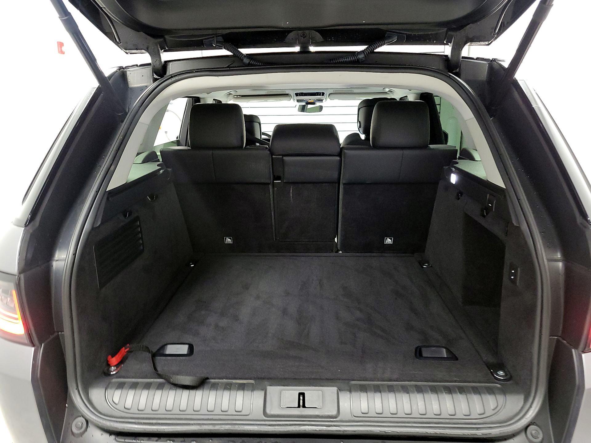 Thumbnail: 2020 Land Rover Range Rover Sport - 18