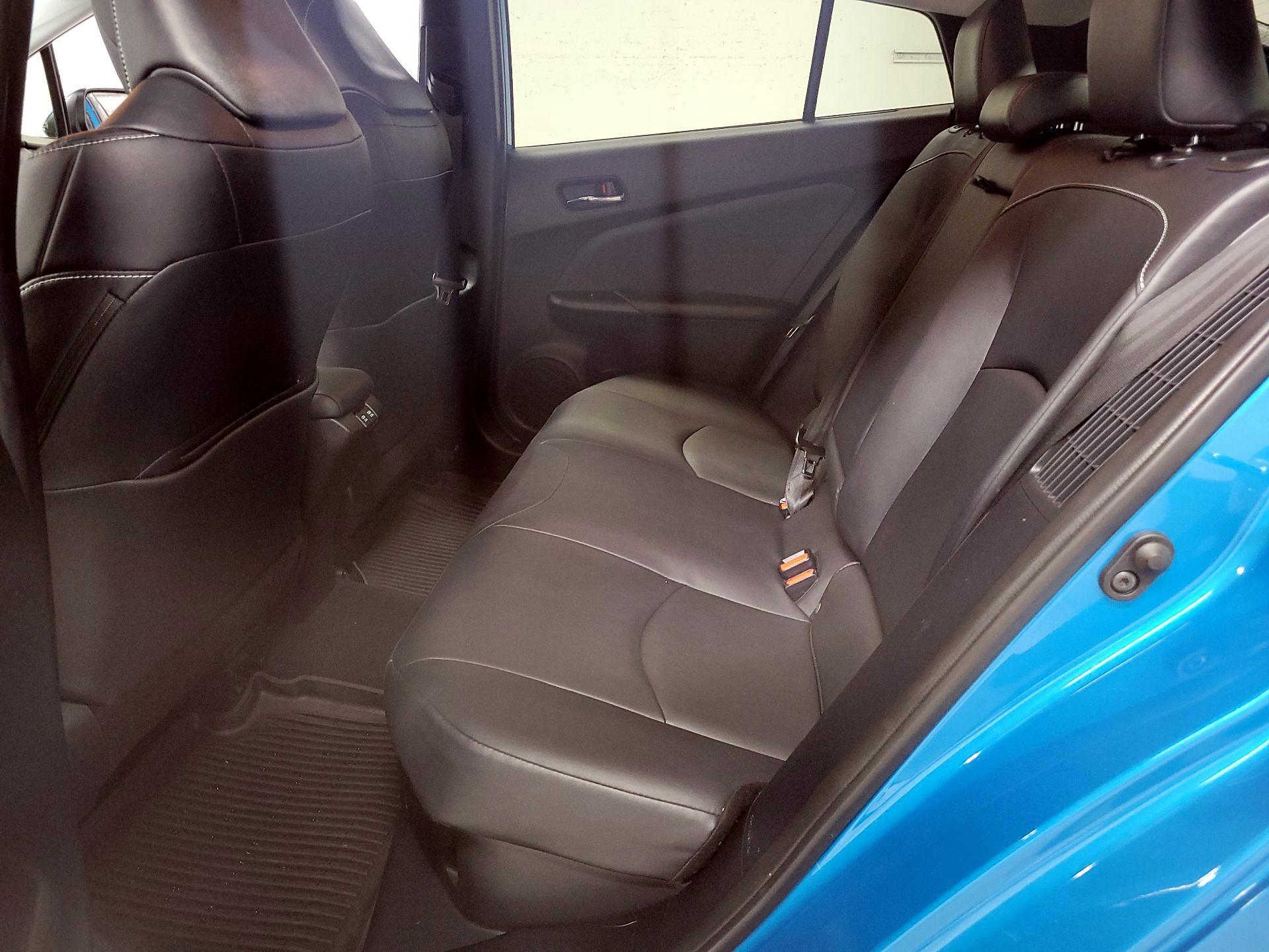 Thumbnail: 2022 Toyota Prius Prime - 17