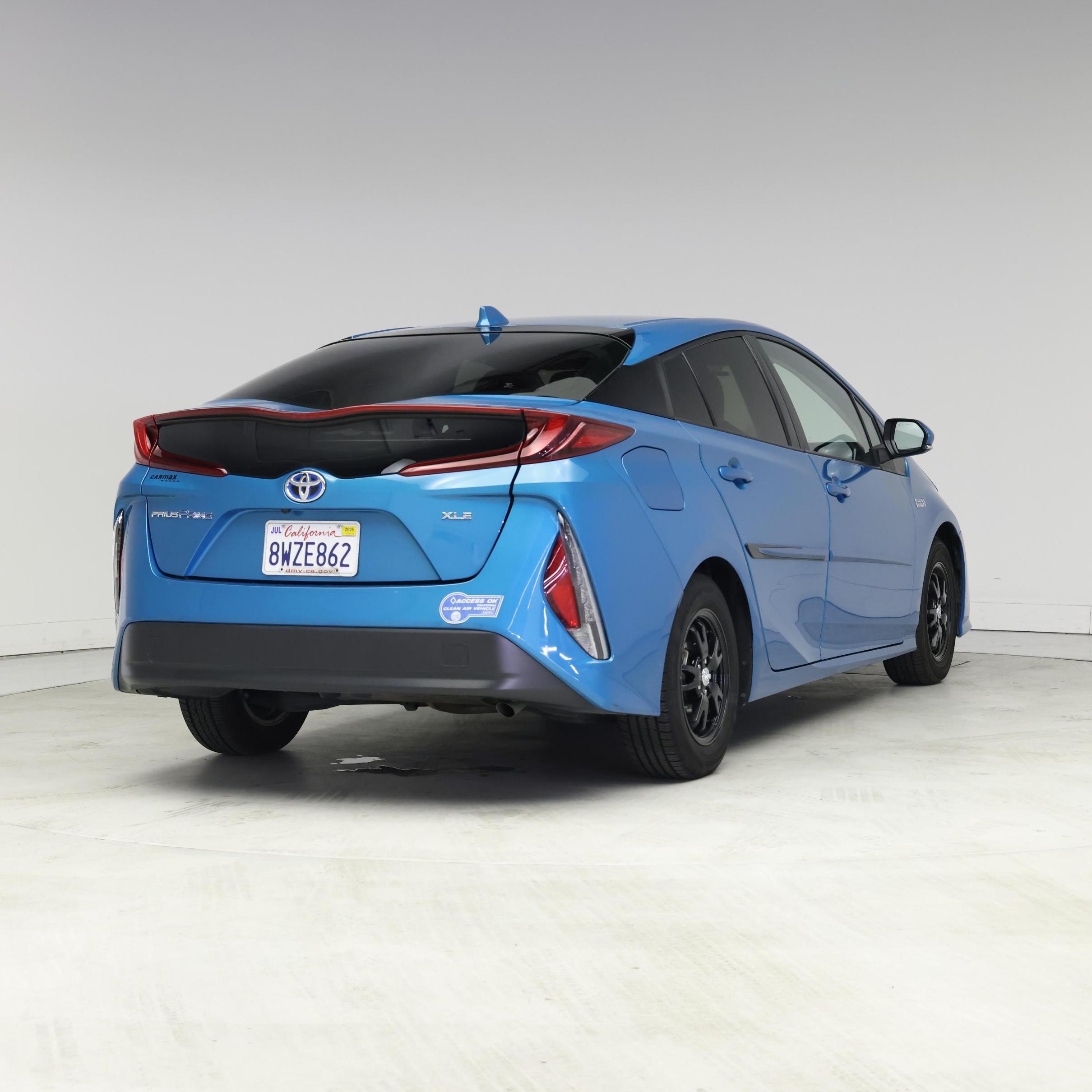 Thumbnail: 2022 Toyota Prius Prime - 8