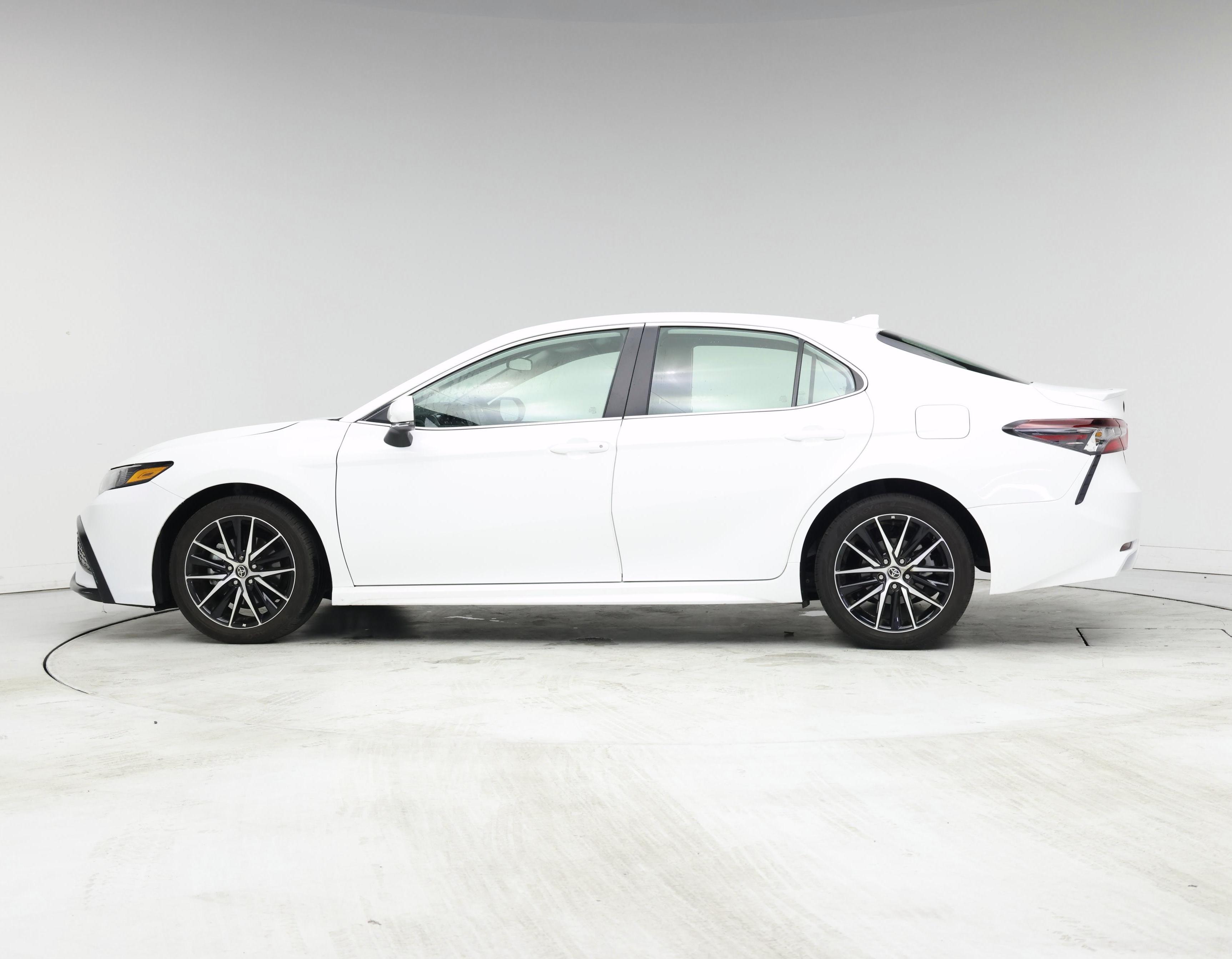 Thumbnail: 2023 Toyota Camry - 3