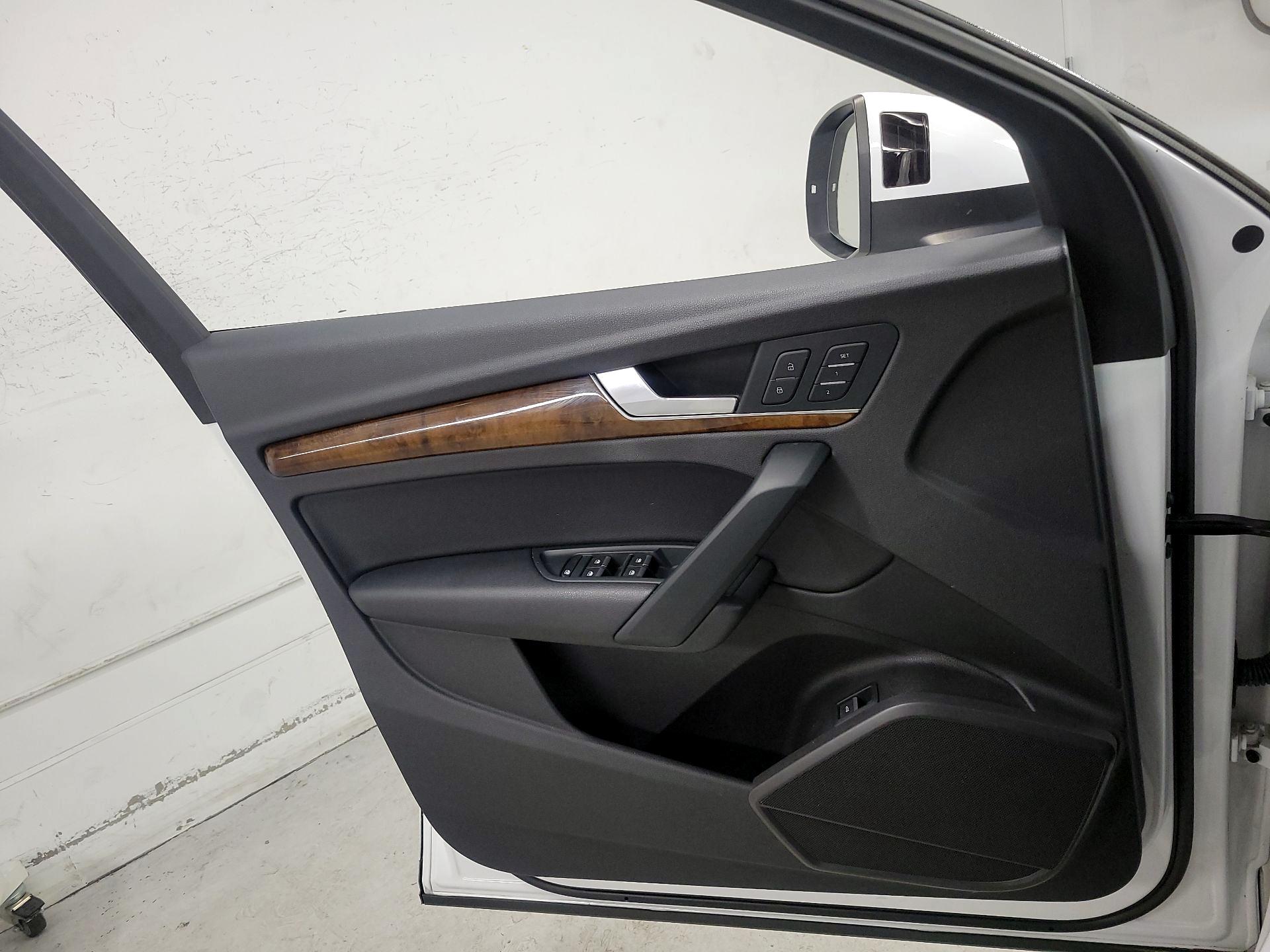 Thumbnail: 2018 Audi Q5 - 12