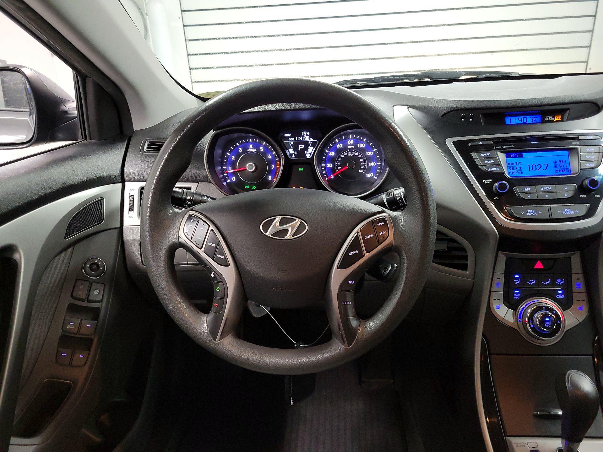 Thumbnail: 2013 Hyundai Elantra - 10