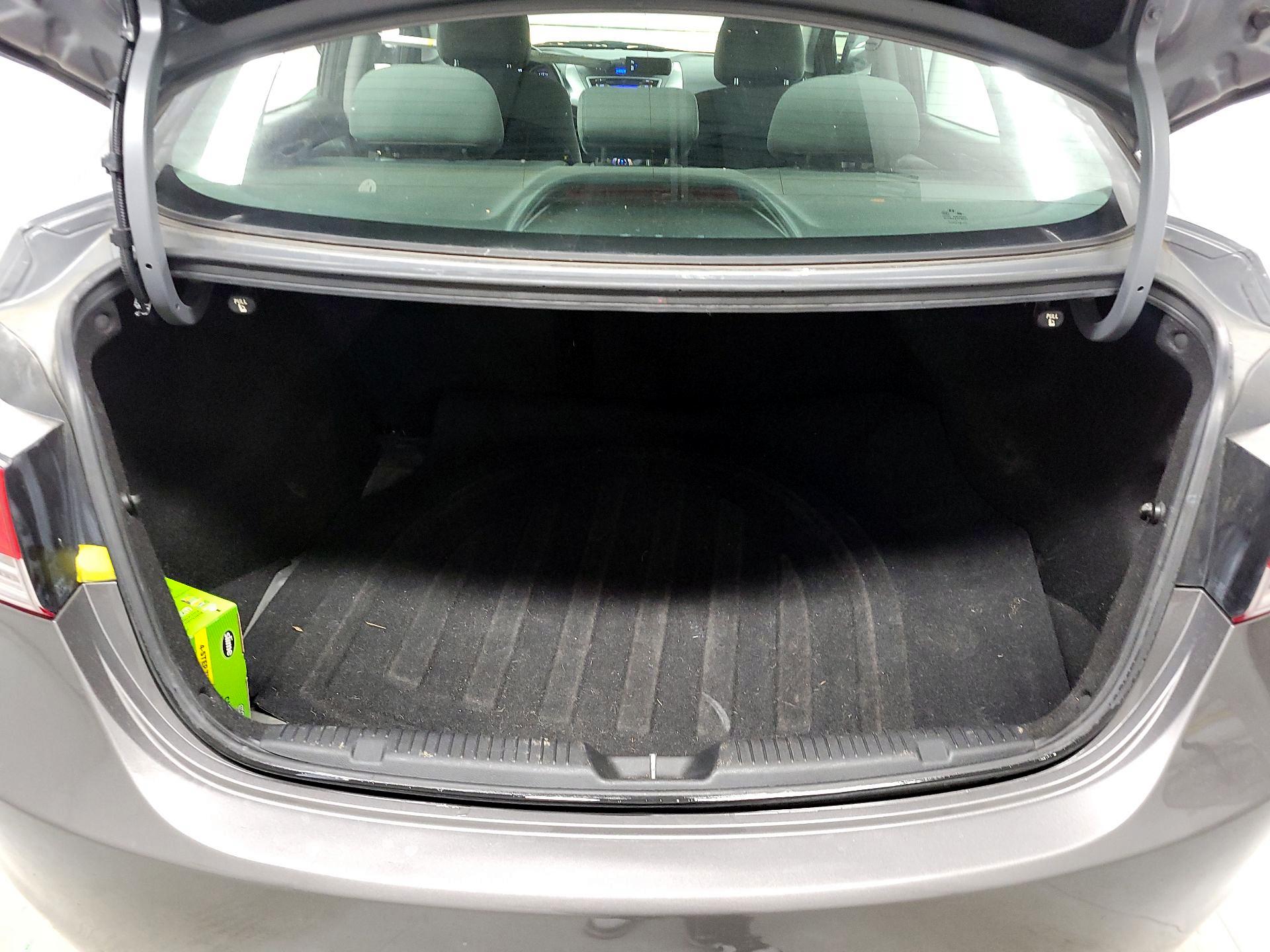 Thumbnail: 2013 Hyundai Elantra - 17