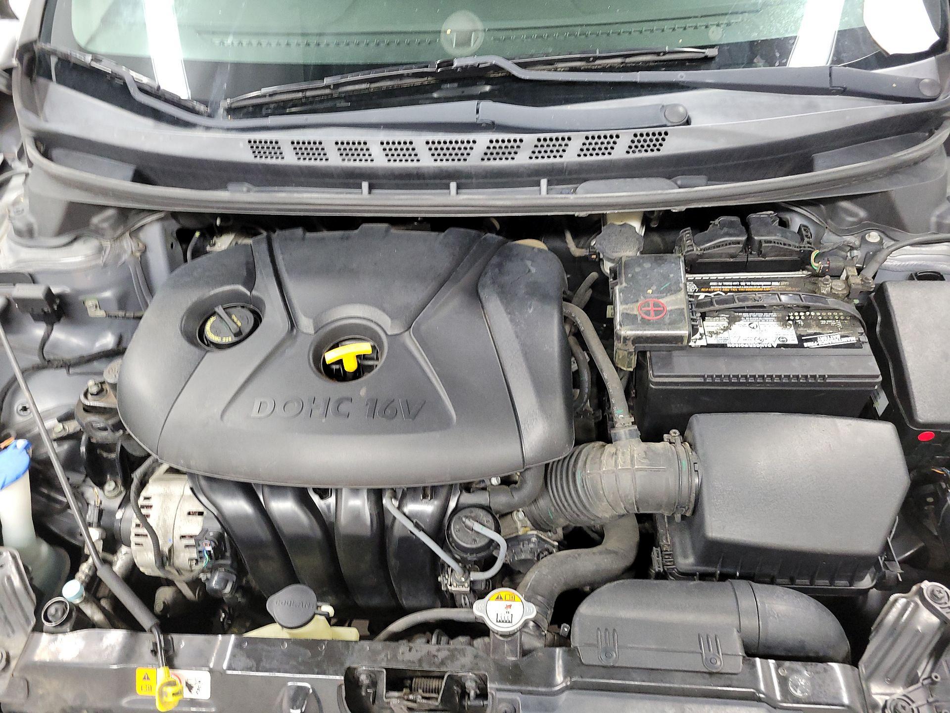 Thumbnail: 2013 Hyundai Elantra - 18