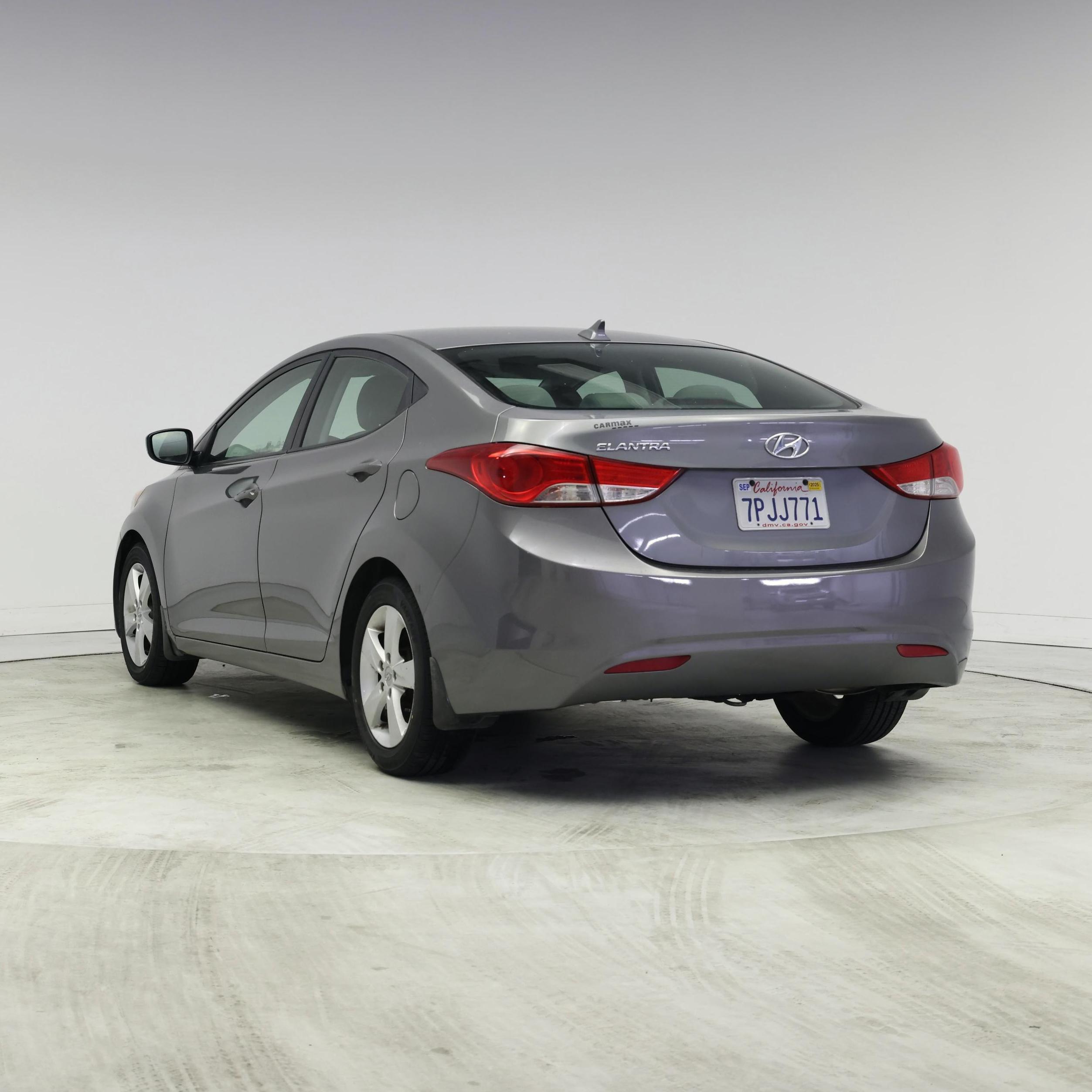Thumbnail: 2013 Hyundai Elantra - 2