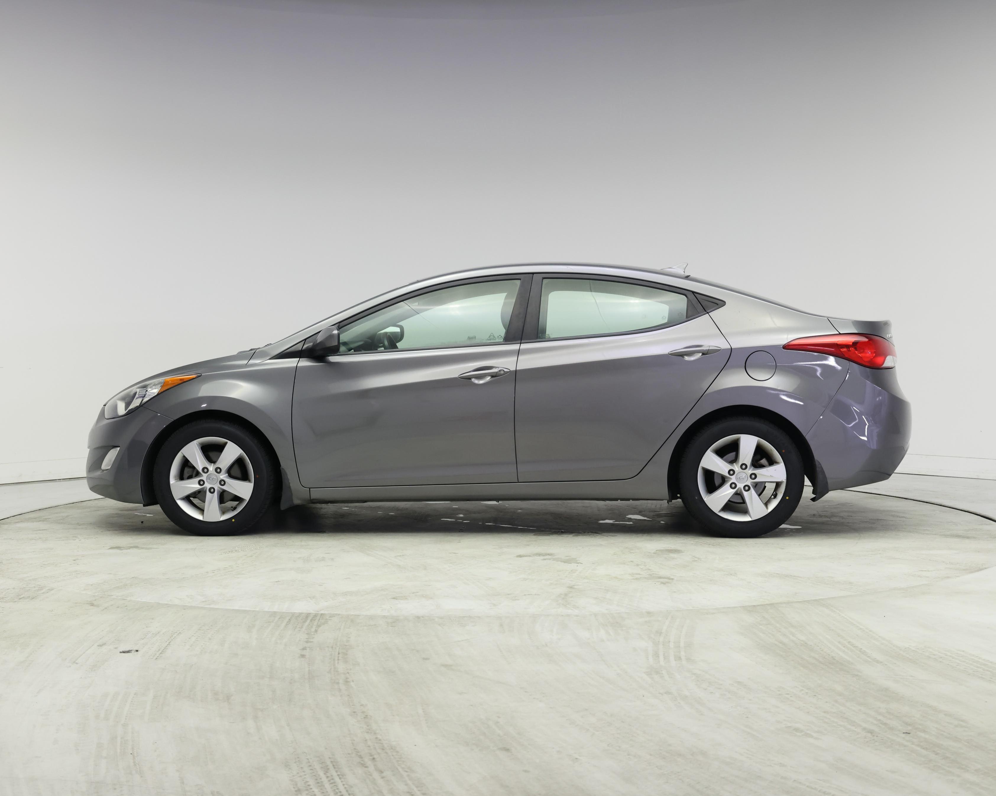 Thumbnail: 2013 Hyundai Elantra - 3