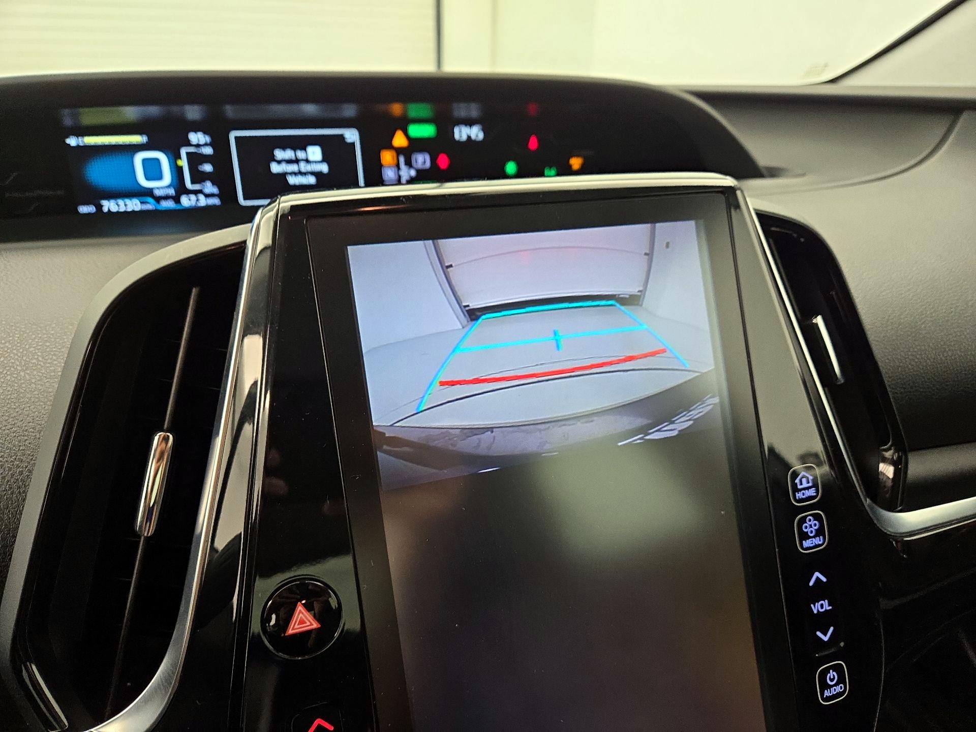 Thumbnail: 2018 Toyota Prius Prime - 15