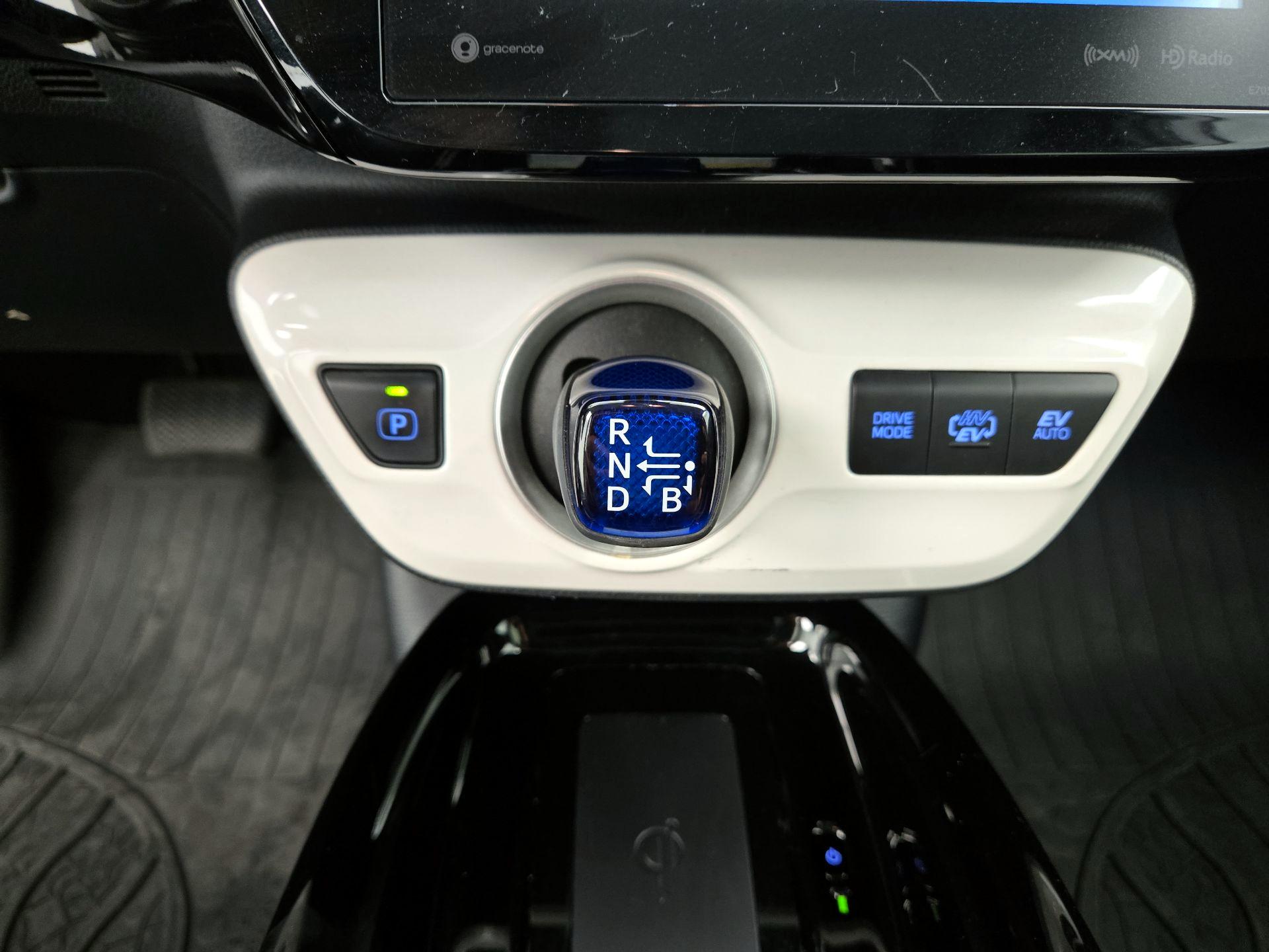 Thumbnail: 2018 Toyota Prius Prime - 18