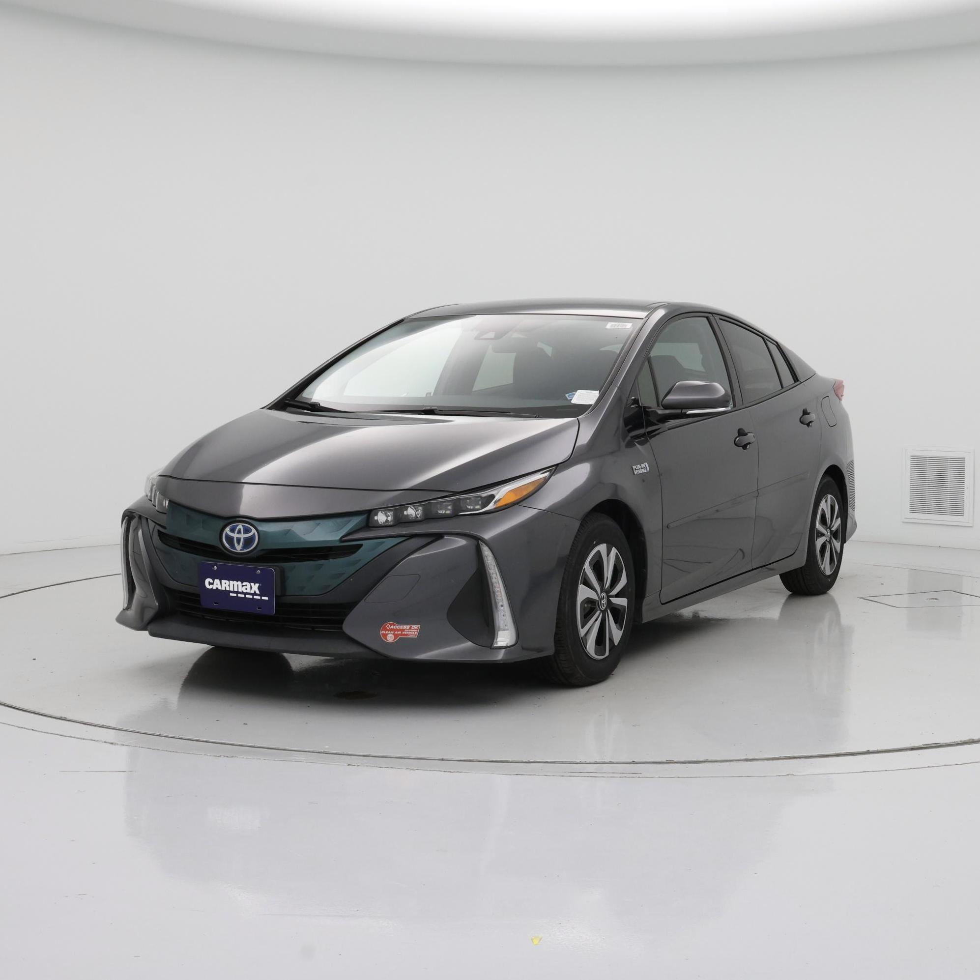Thumbnail: 2018 Toyota Prius Prime - 4