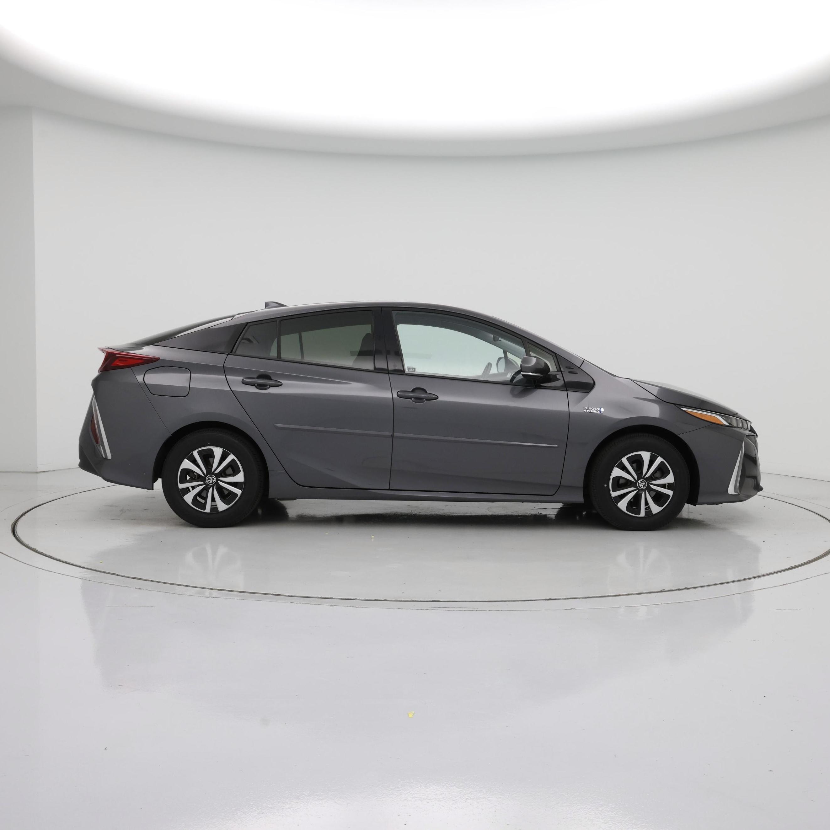Thumbnail: 2018 Toyota Prius Prime - 7