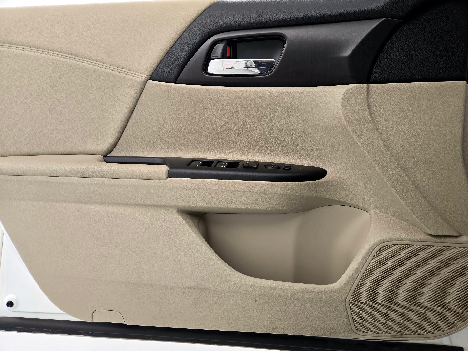 Thumbnail: 2013 Honda Accord - 12
