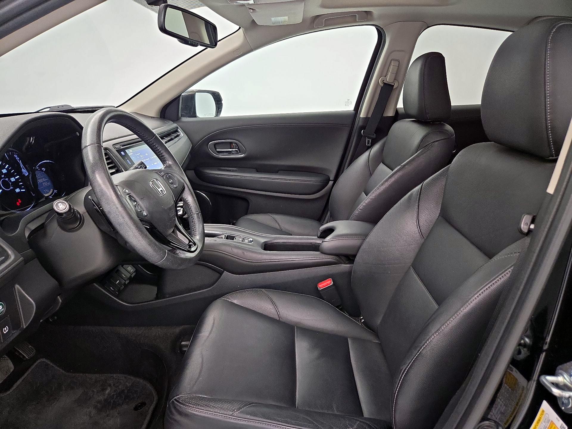 Thumbnail: 2018 Honda HR-V - 11