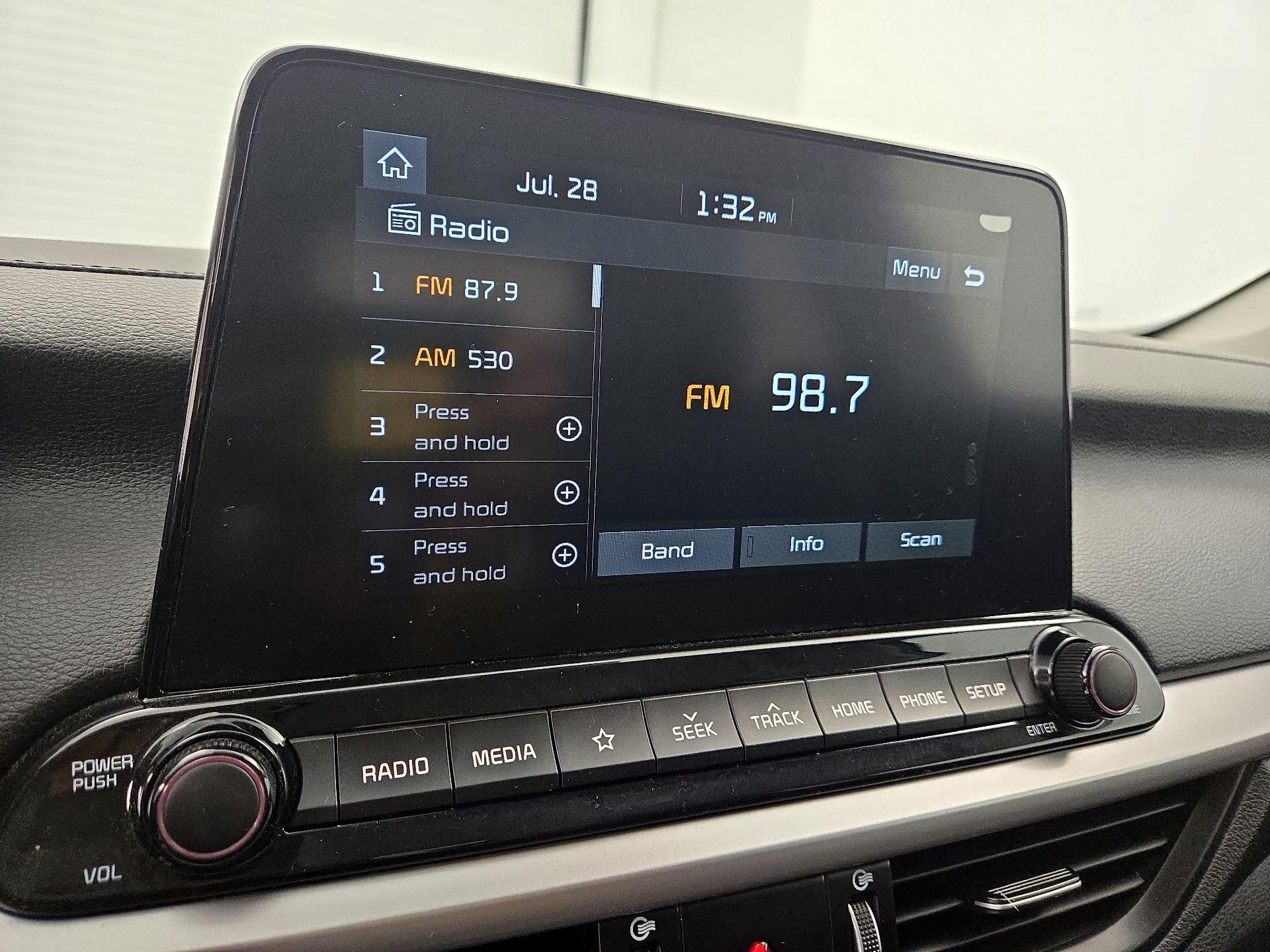 Thumbnail: 2021 Kia Forte - 15