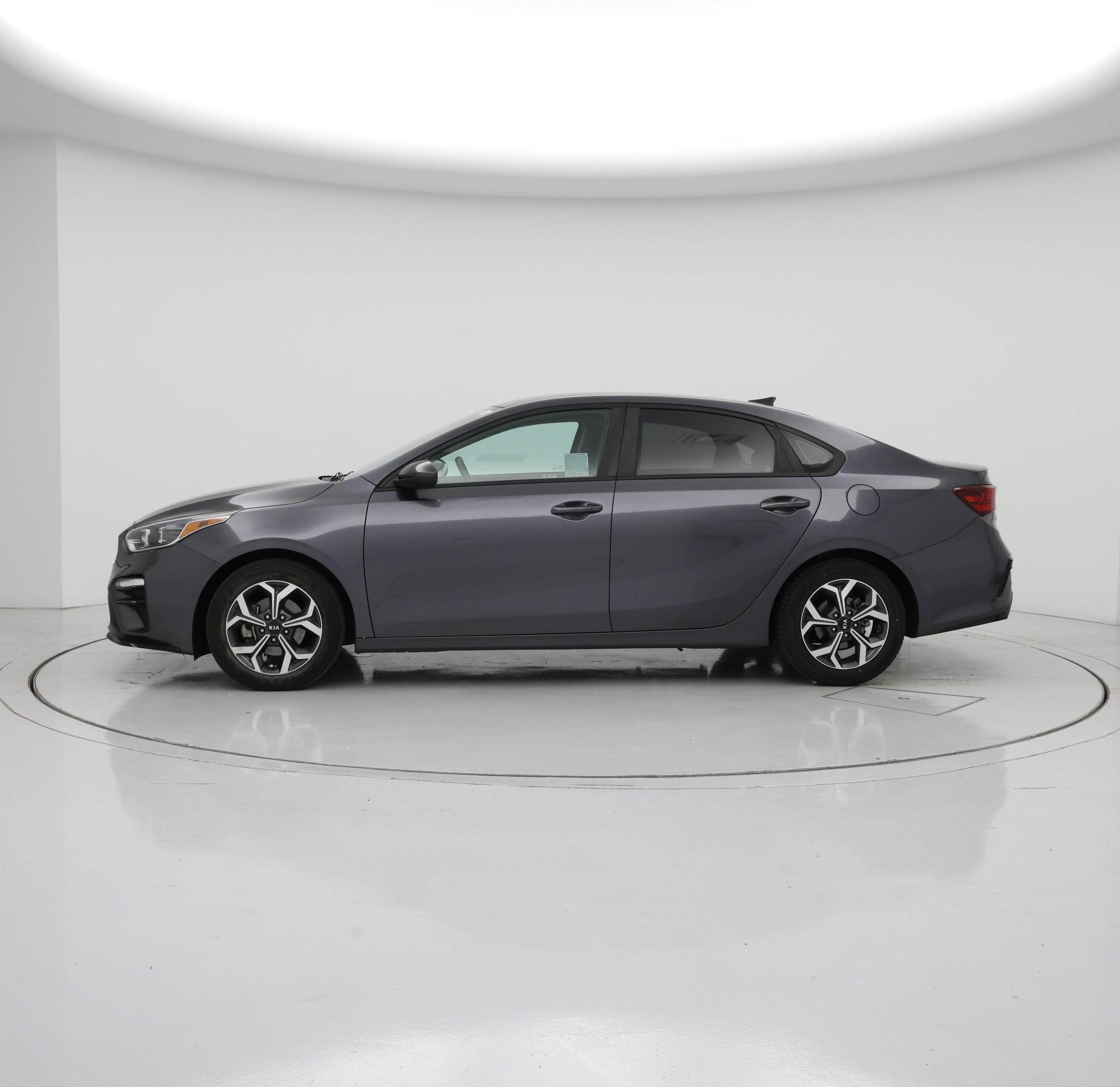 Thumbnail: 2021 Kia Forte - 3