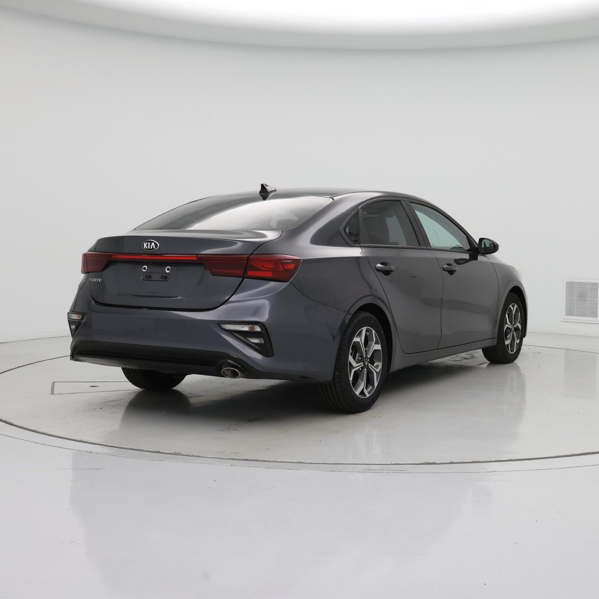 Thumbnail: 2021 Kia Forte - 8