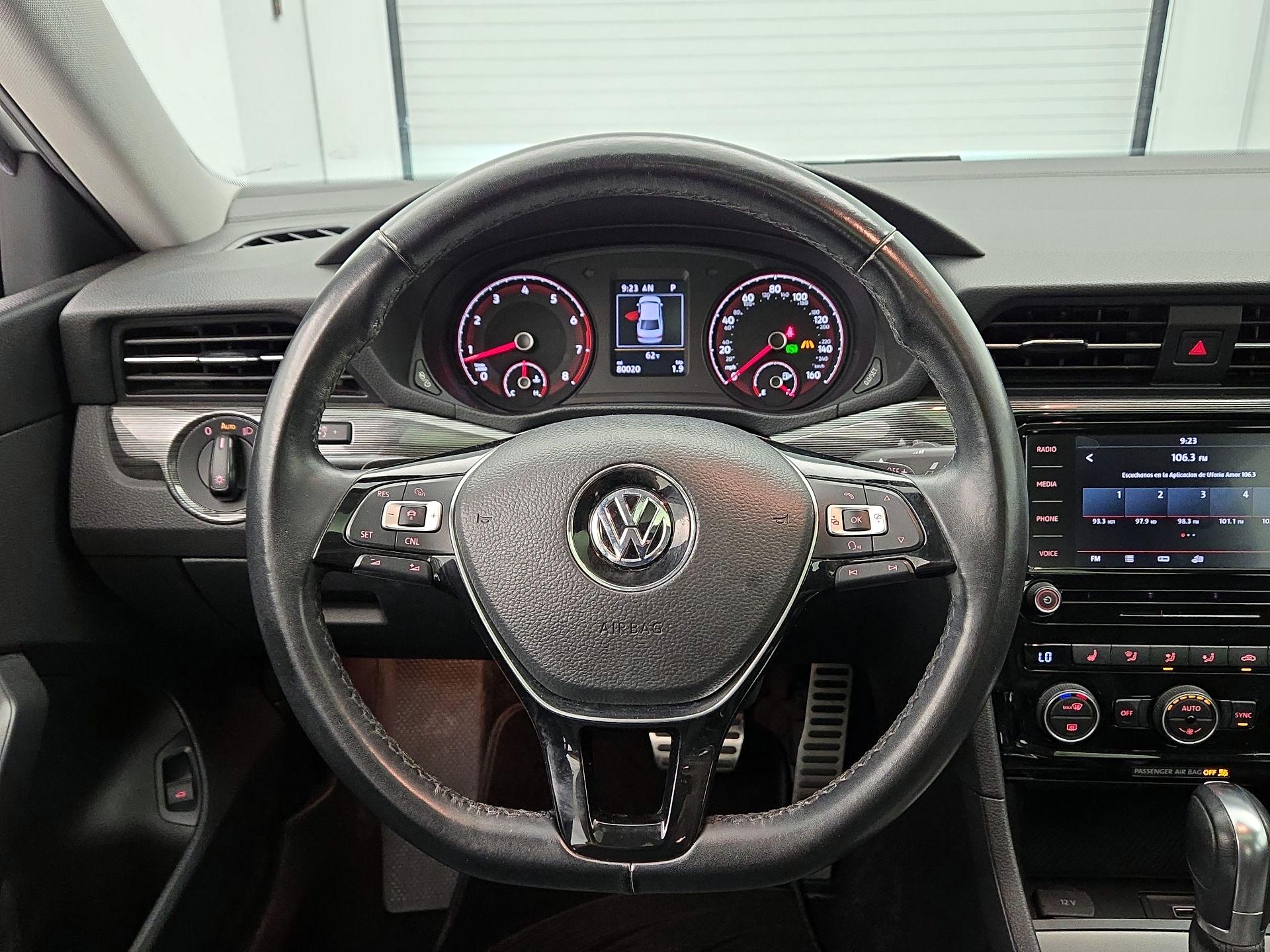 Thumbnail: 2020 Volkswagen Passat - 10