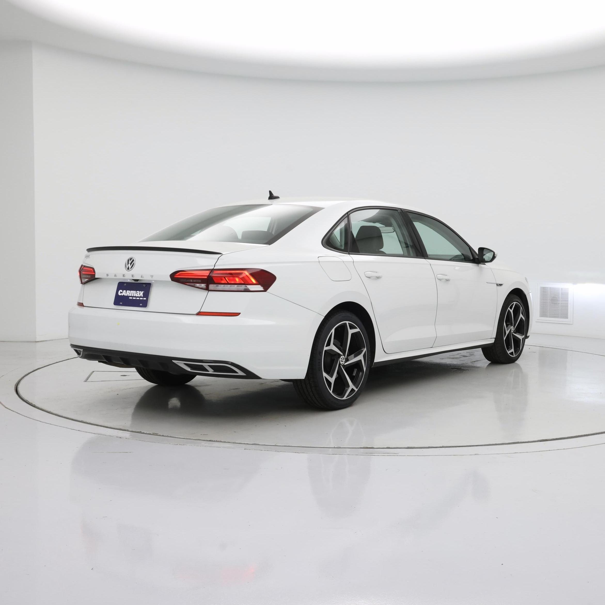 Thumbnail: 2020 Volkswagen Passat - 8
